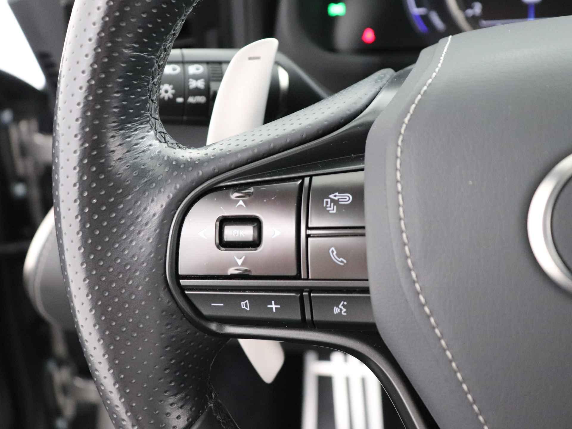 Lexus LC 500h V6 Hybrid | Panoramadak | Mark Levinson | Safety System+ | - 18/60