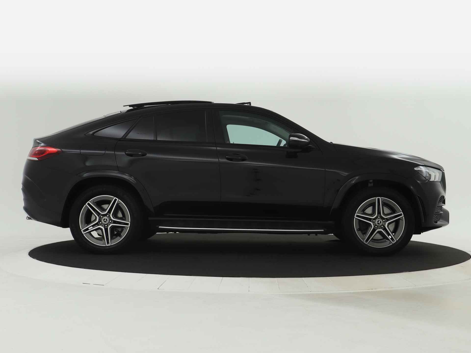 Mercedes-Benz GLE 350 e 4MATIC AMG | Burmester | Panoramadak | Memory Stoelen | Trekhaak | 360°-camera | Head-up display | Nightpakket | Inclusief 24 maanden MB Certified garantie voor Europa. - 16/46