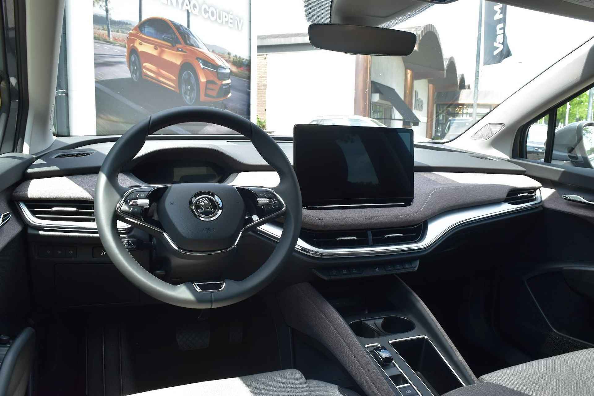 Skoda Enyaq Coupé iV 60 Business Edition Plus 58 kWh | Verwarmbare voorstoelen | elektrische achterklep| Elektrisch verstelbare bestuurderstoel |  Herwaardering | Direct leverbaar! - 11/28