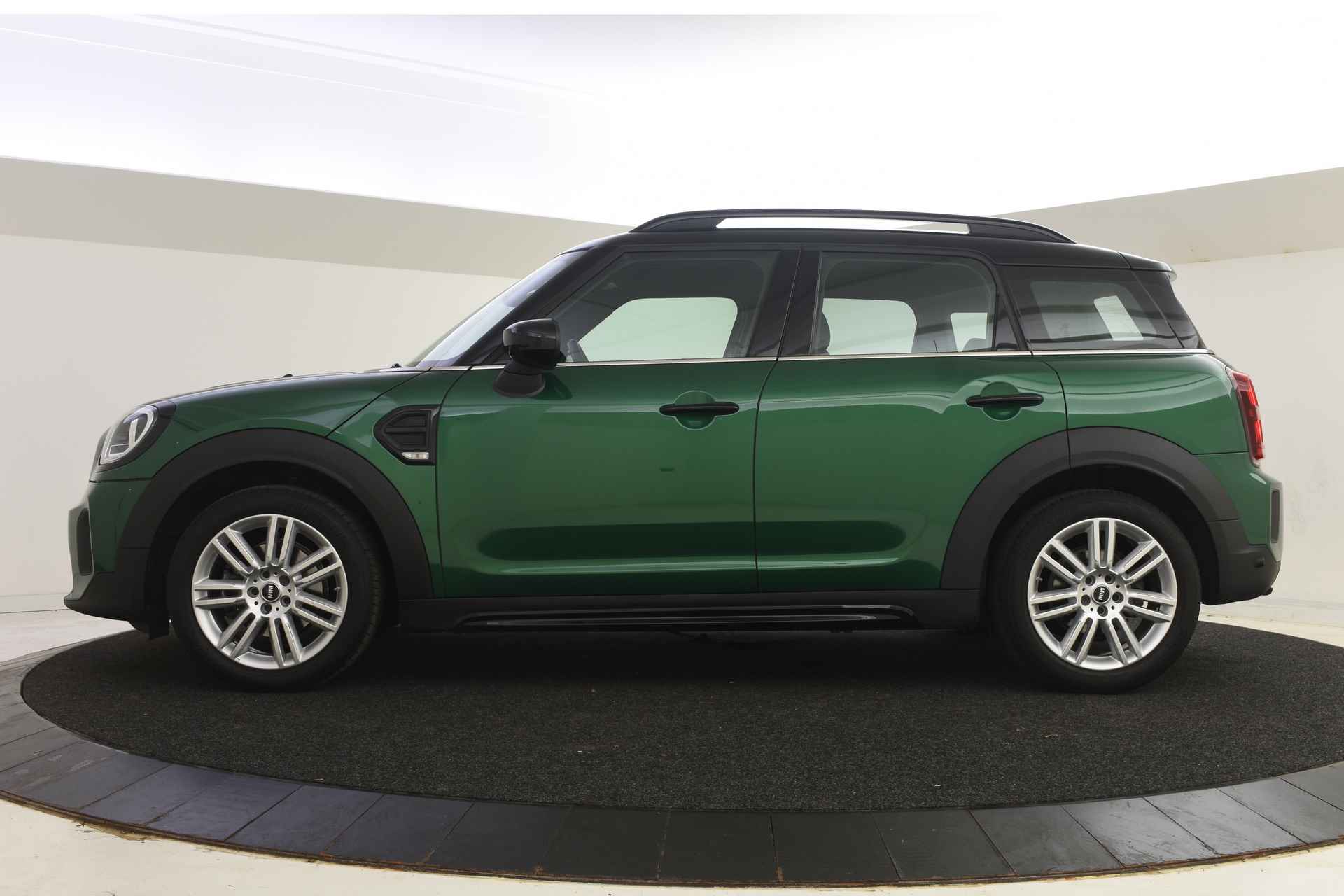 MINI Countryman Cooper Chili Automaat / Comfort Access / LED / Comfortstoelen / Cruise Control / Navigatie - 4/44