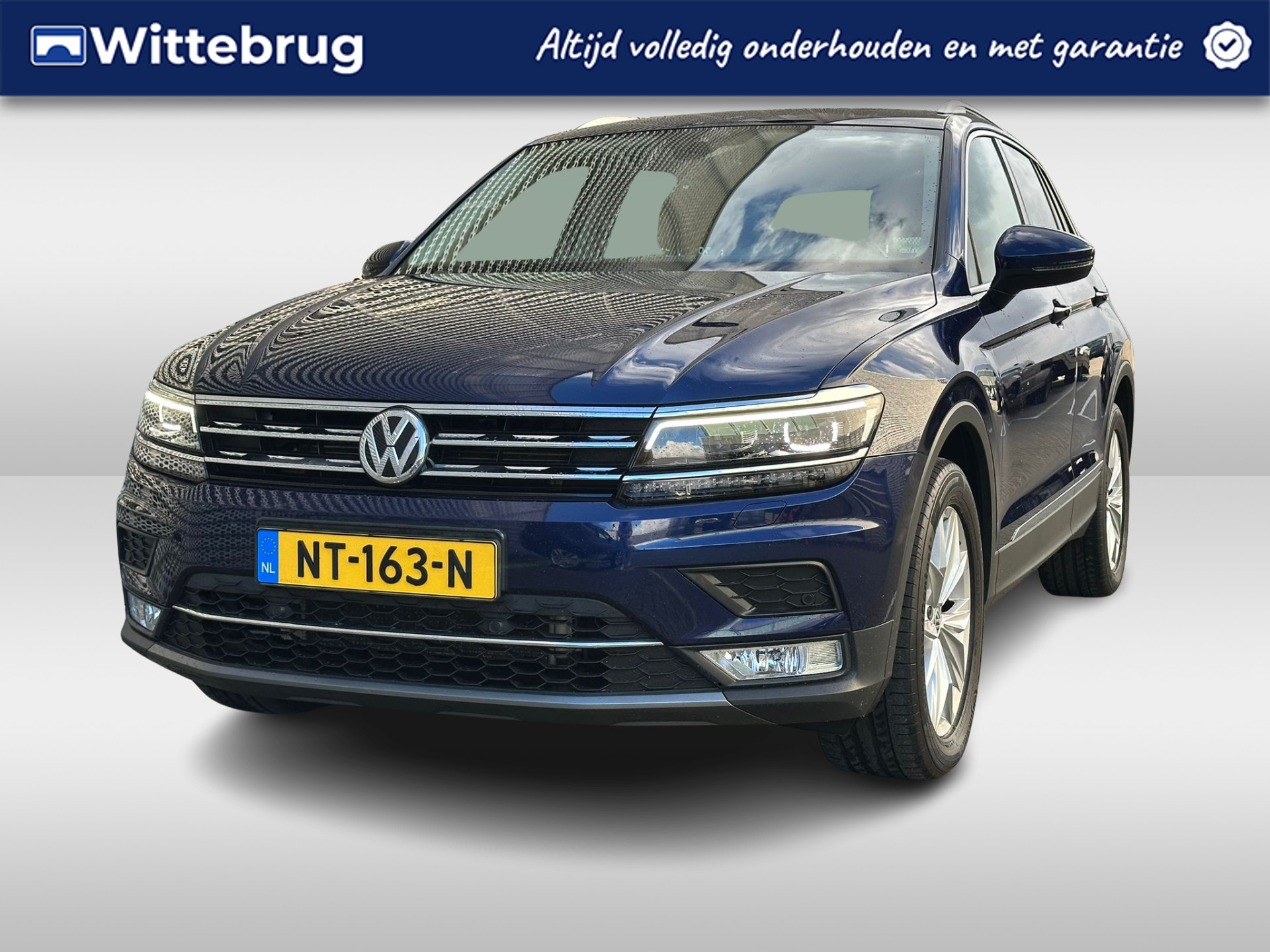 Volkswagen Tiguan 2.0 TSI 4Motion Highline / Zwenkbare Trekhaak / Panoramadak / Alarmsysteem / Parkeersensoren V+A / LED / Dodehoek Sensor