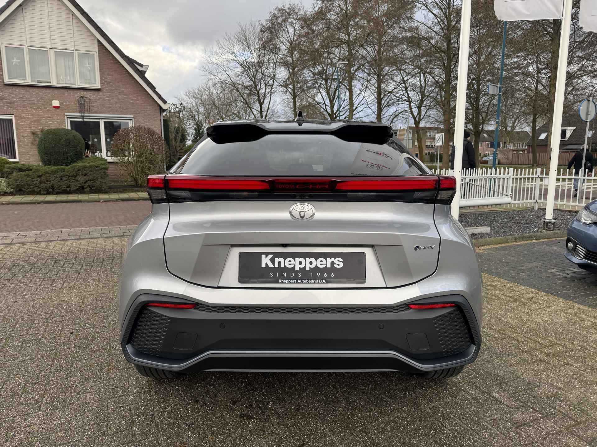 Toyota C-HR 1.8 Hybrid 140 First Edition Dodenhoekdetectie, Navigatie, Parkeersensoren V + A , All-in Rijklaarprijs - 14/35