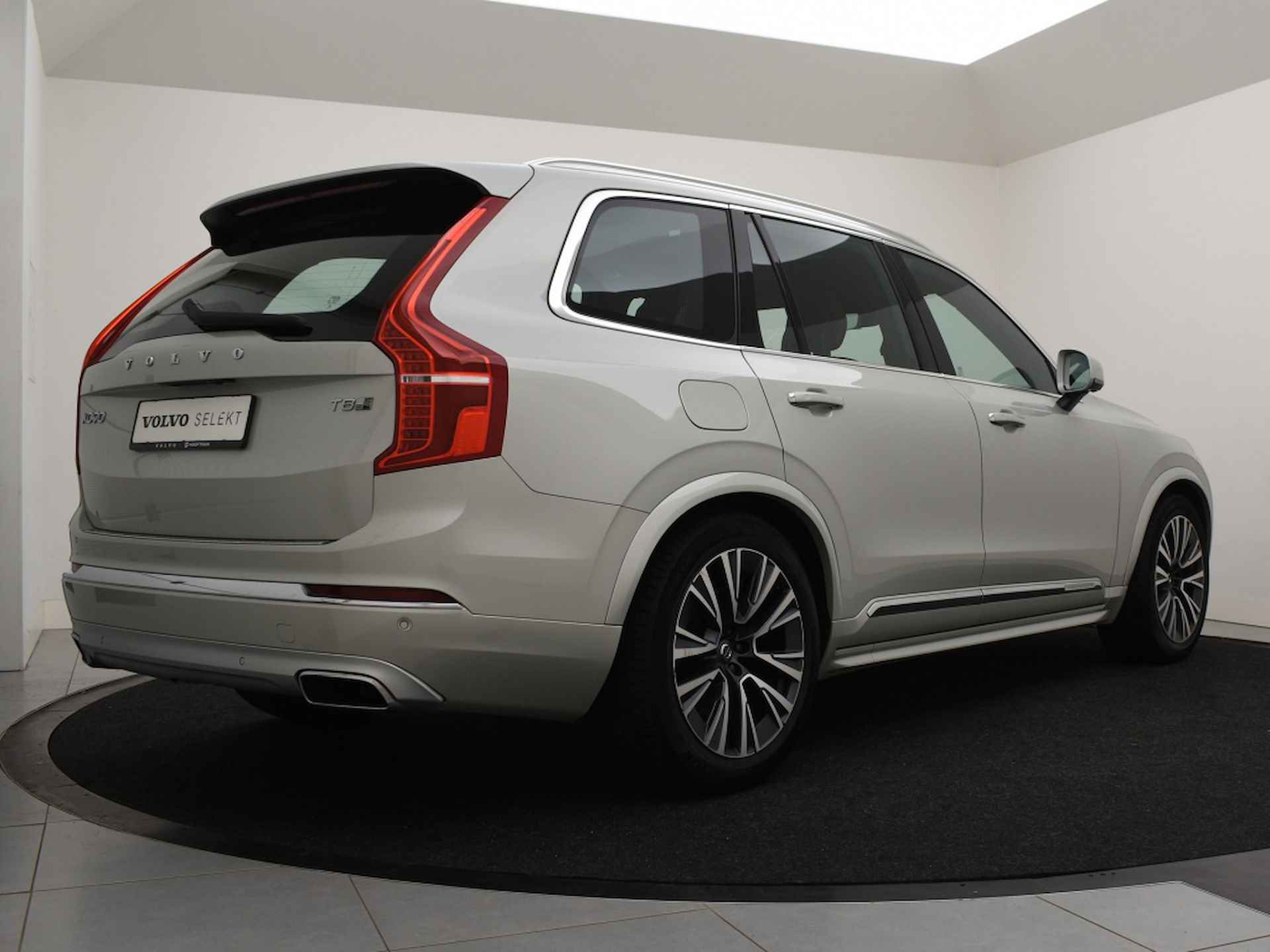 Volvo XC90 T8 PLUG-IN HYBRID INSCRIPTION LUCHTVERING TREKHAAK BOWERS&WILKIN - 3/50