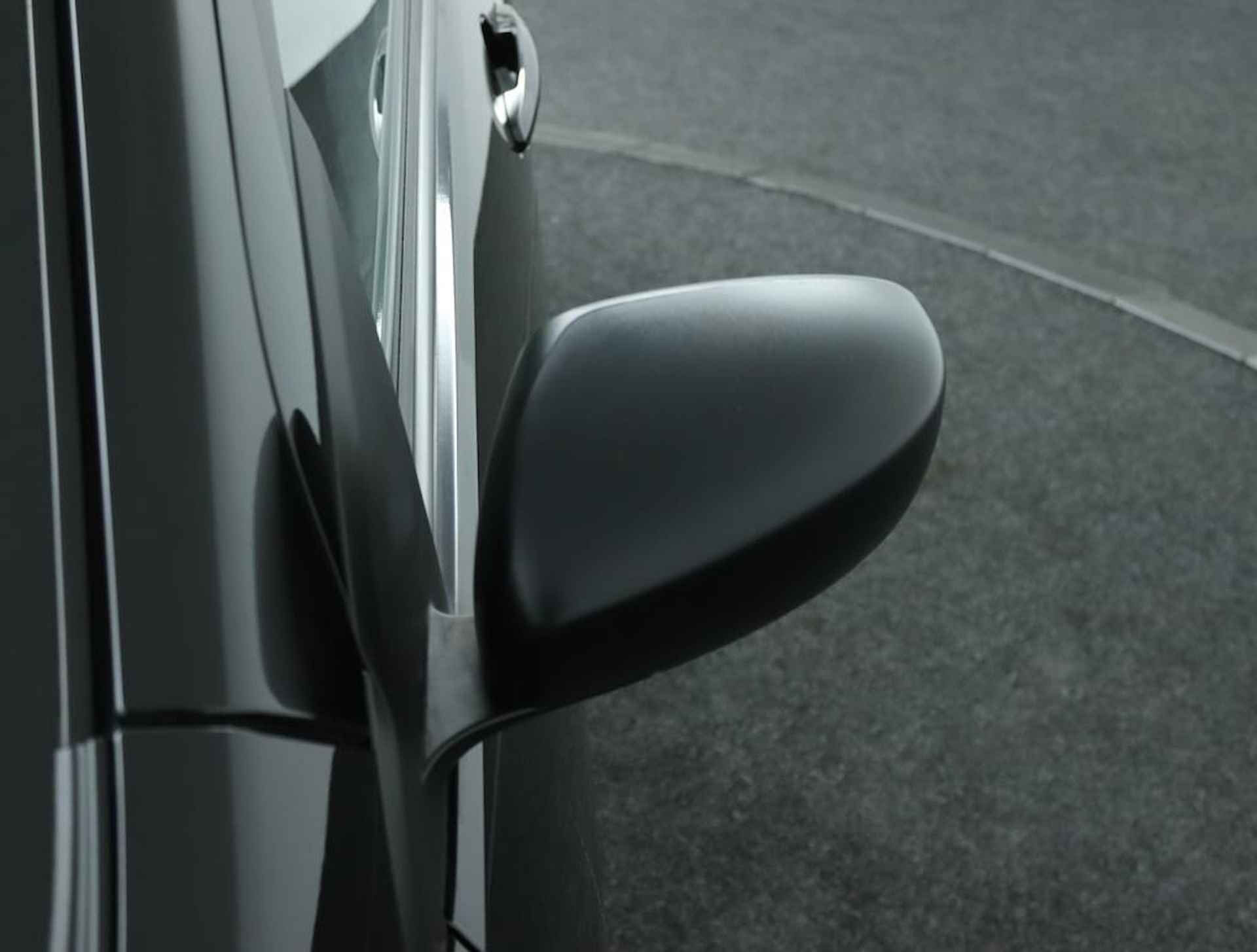 Suzuki Celerio 1.0 Comfort | Airconditioning | Centrale Portiervergrendeling met afstandbediening | Zuinig en goedkoop in wegenbelasting | - 33/40