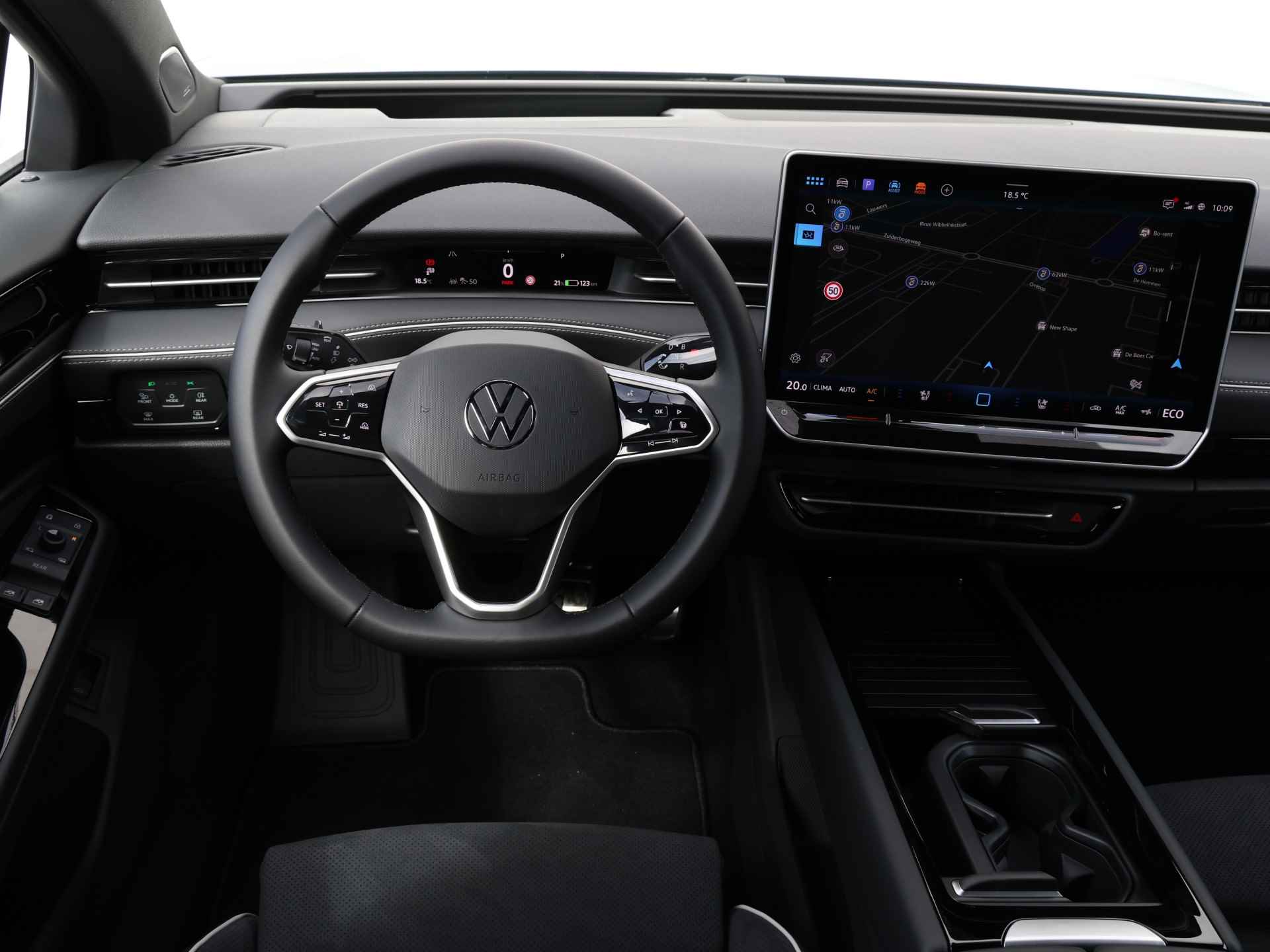 Volkswagen ID.7 Tourer 1st Edition 77 kWh Trekhaak | Massage | Harman Kardon | Dynamic Chassis Control - 26/57