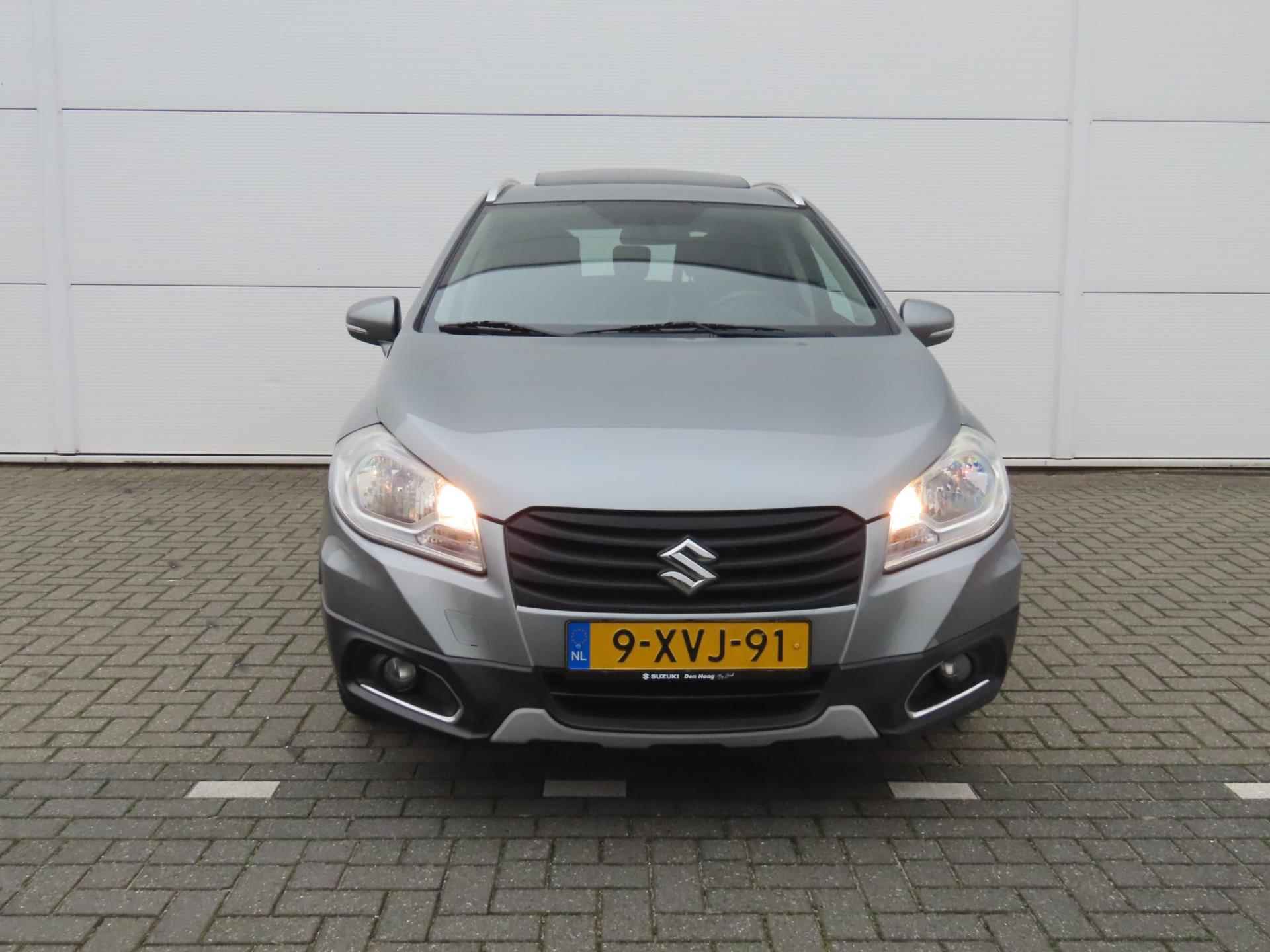 Suzuki SX4 S-Cross 1.6 Exclusive /Panorama dak / Climate controle / Cruise Controle - 4/29