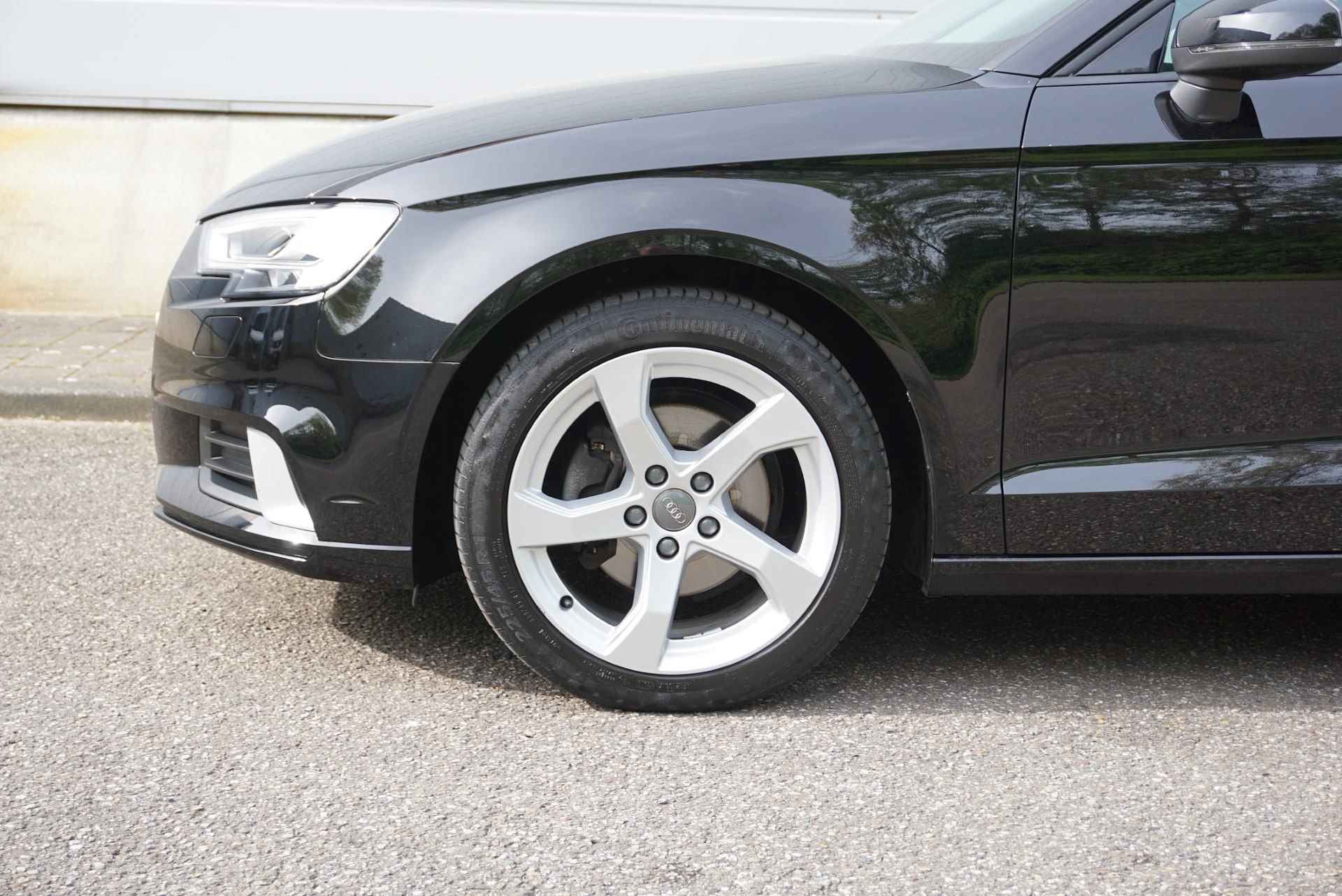 Audi A3 Limousine 30 TFSI 115pk Advance | Navigatie | Parkeersensoren Achter - 14/43