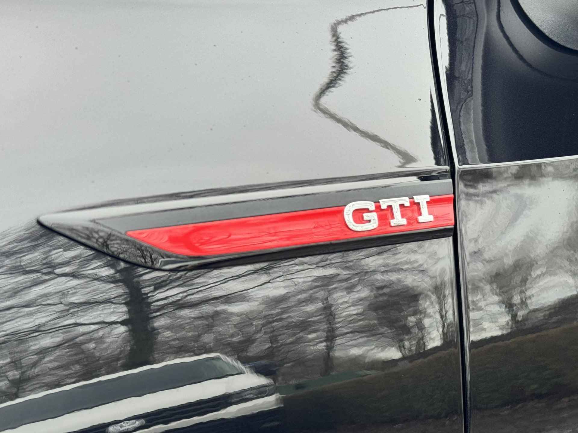 Volkswagen Golf 2.0 TSI GTI DSG (Panorama,Camera,Carplay,Lane,Side) - 12/34