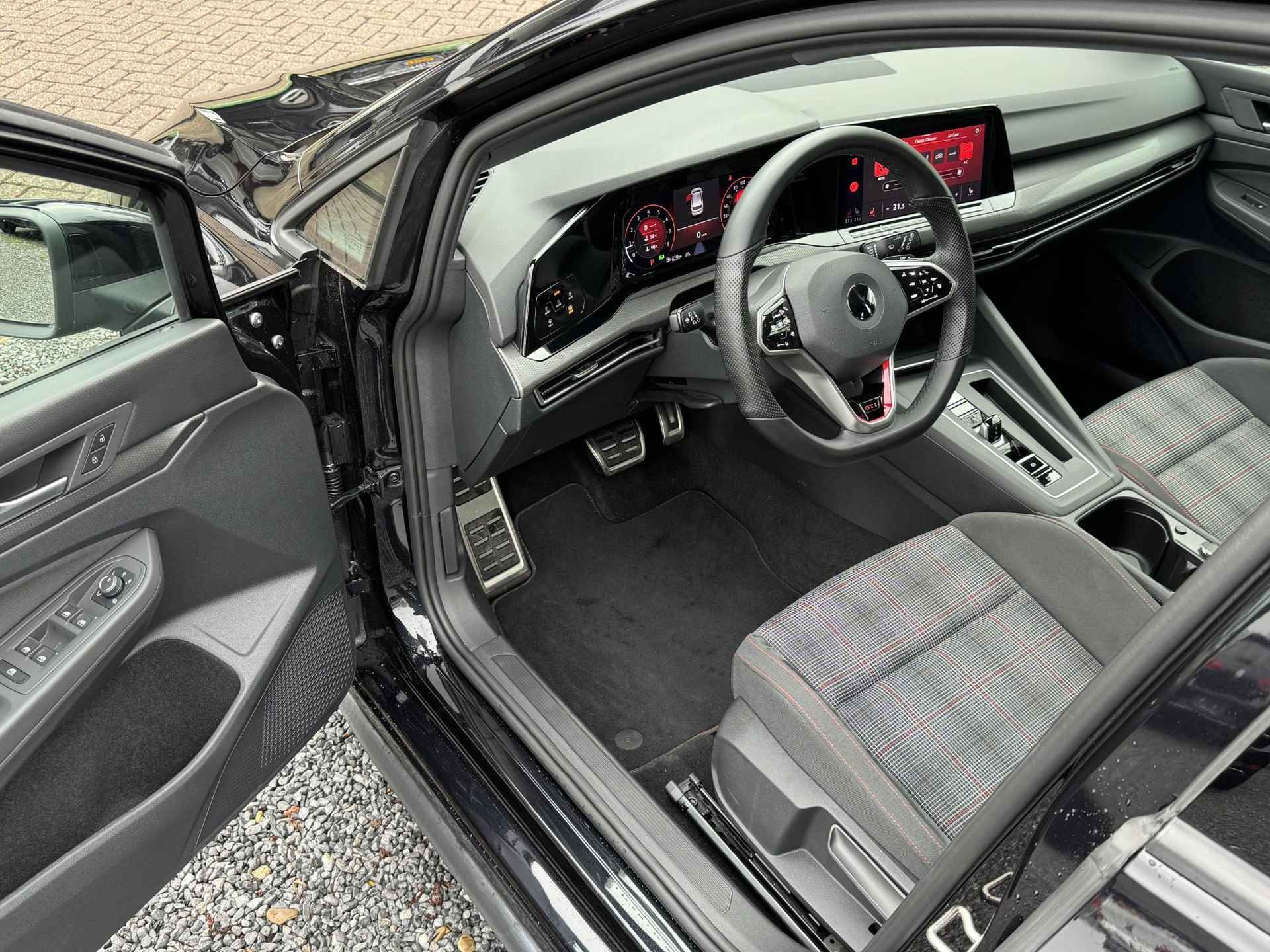 Volkswagen Golf 2.0 TSI GTI DSG (Panorama,Camera,Carplay,Lane,Side) - 13/34