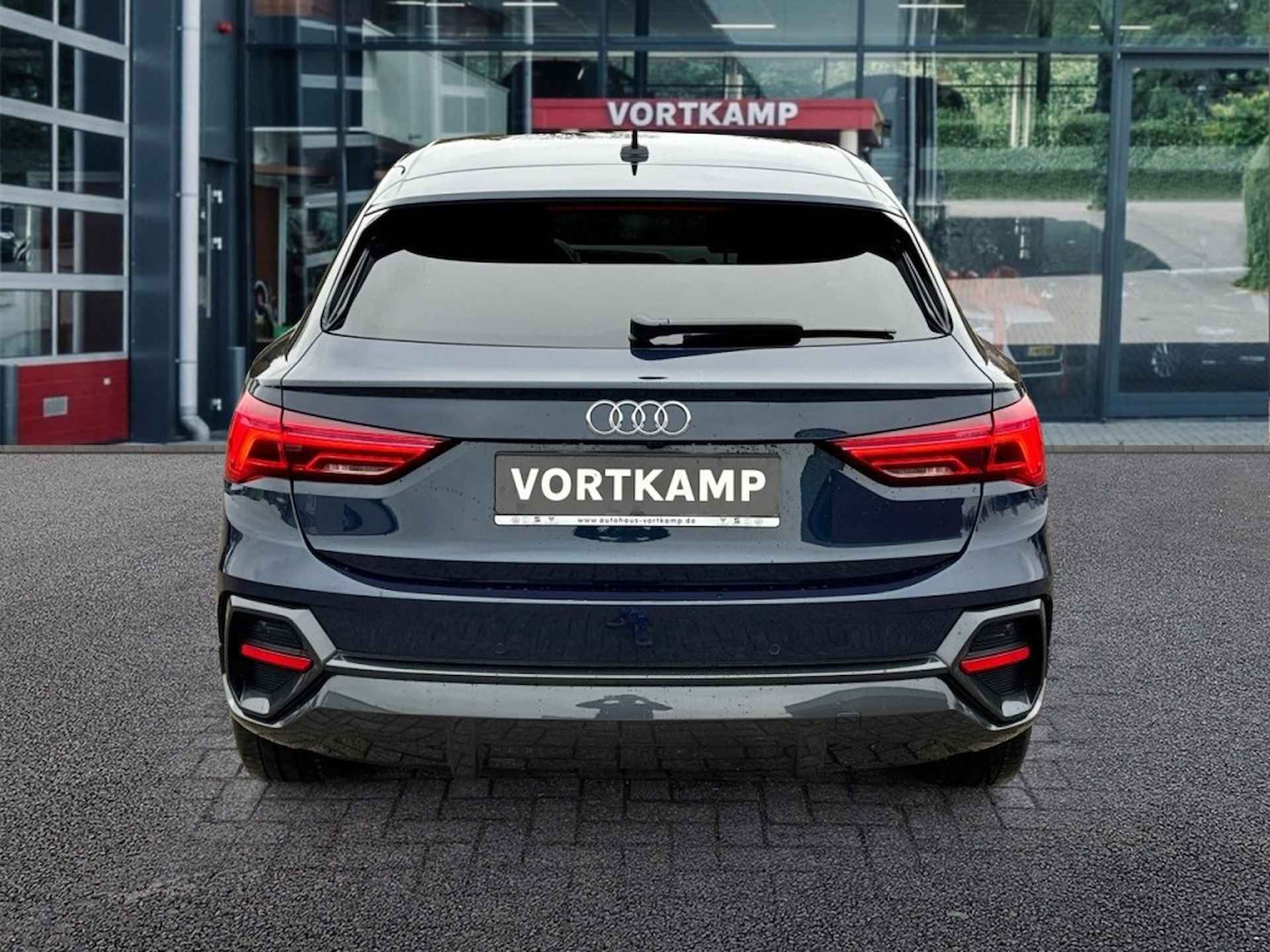 AUDI Q3 Sportback 35 TFSI S-TRONIC TREKHAAK/CAMERA/NAVI/ACC/STOELVERW - 6/26