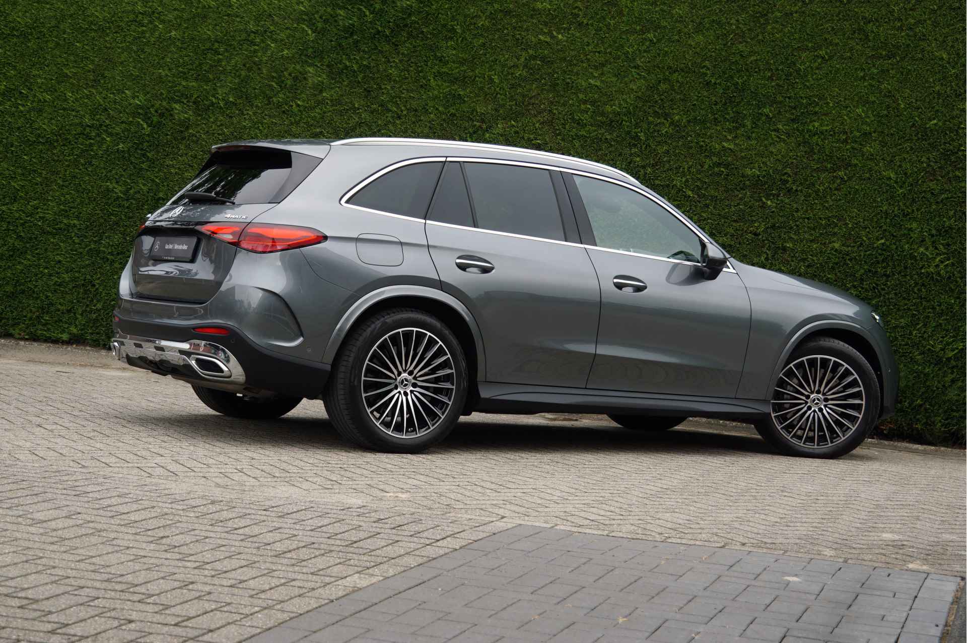 Mercedes-Benz GLC GLC 300 e 4M AMG Line | Achterasbesturing Luchtvering Burmester Trekhaak Rijassistentie - 37/50