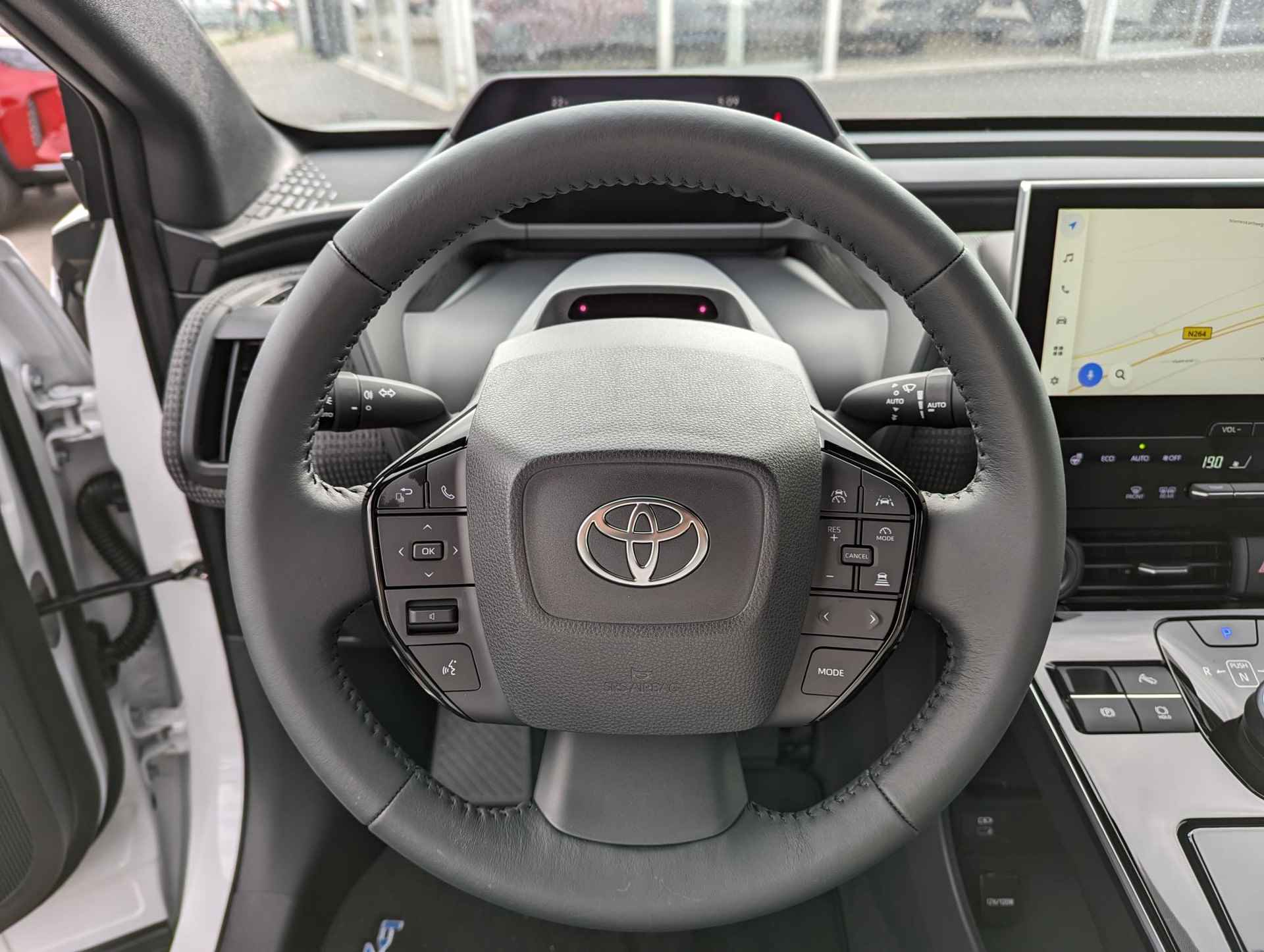 Toyota bZ4X Dynamic 71 kWh Apple Carplay | Android Auto | 503 km Range WLTP | - 12/19