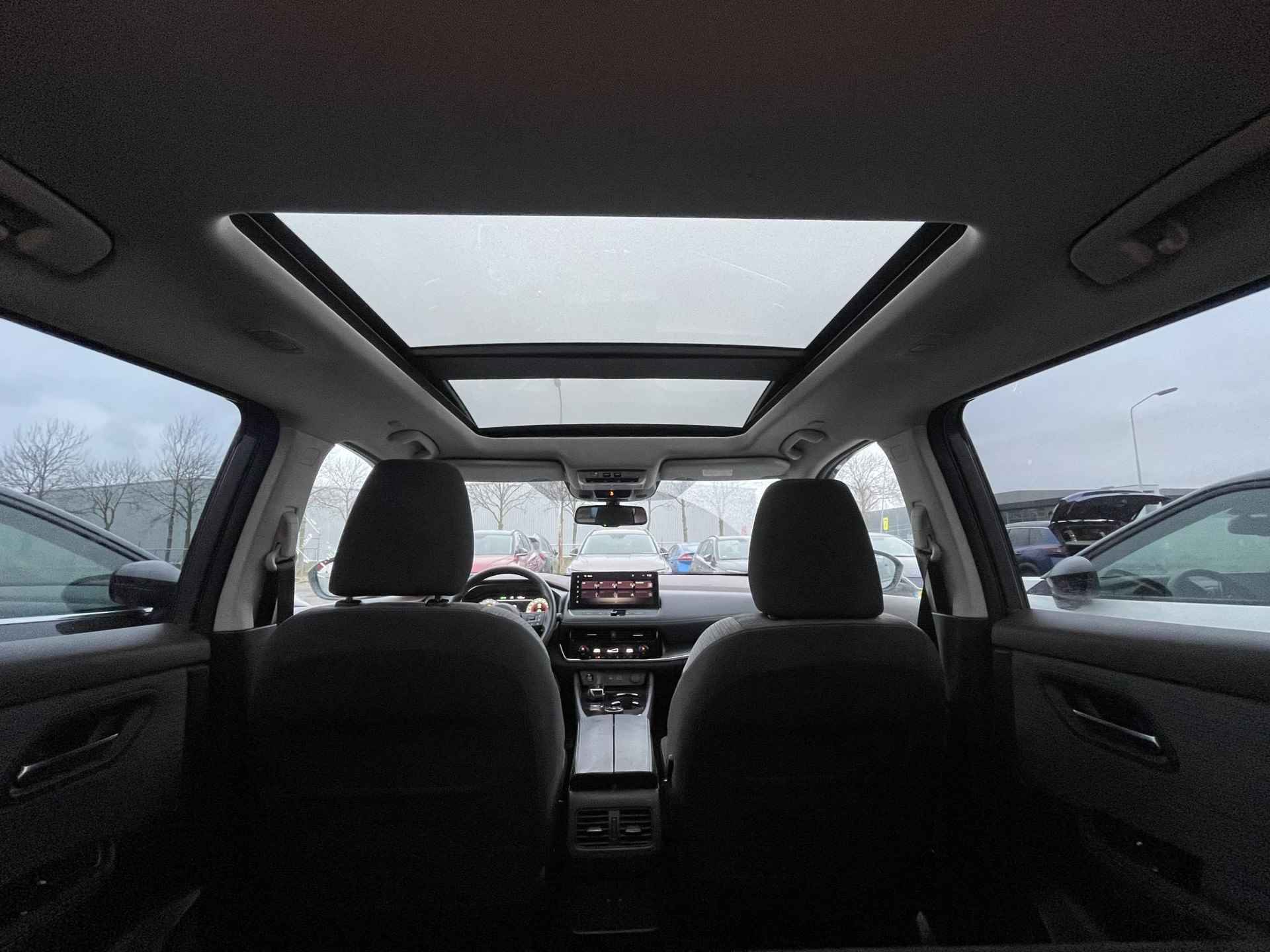 Nissan X-Trail 1.5 e-4orce N-Connecta 4WD 7p. Lounge Pack / PRIJS = RIJKLAAR! / Panoramadak | Adapt. Cruise Control | 360° Camera | Dodehoek | Apple Carplay/Android Auto - 14/28