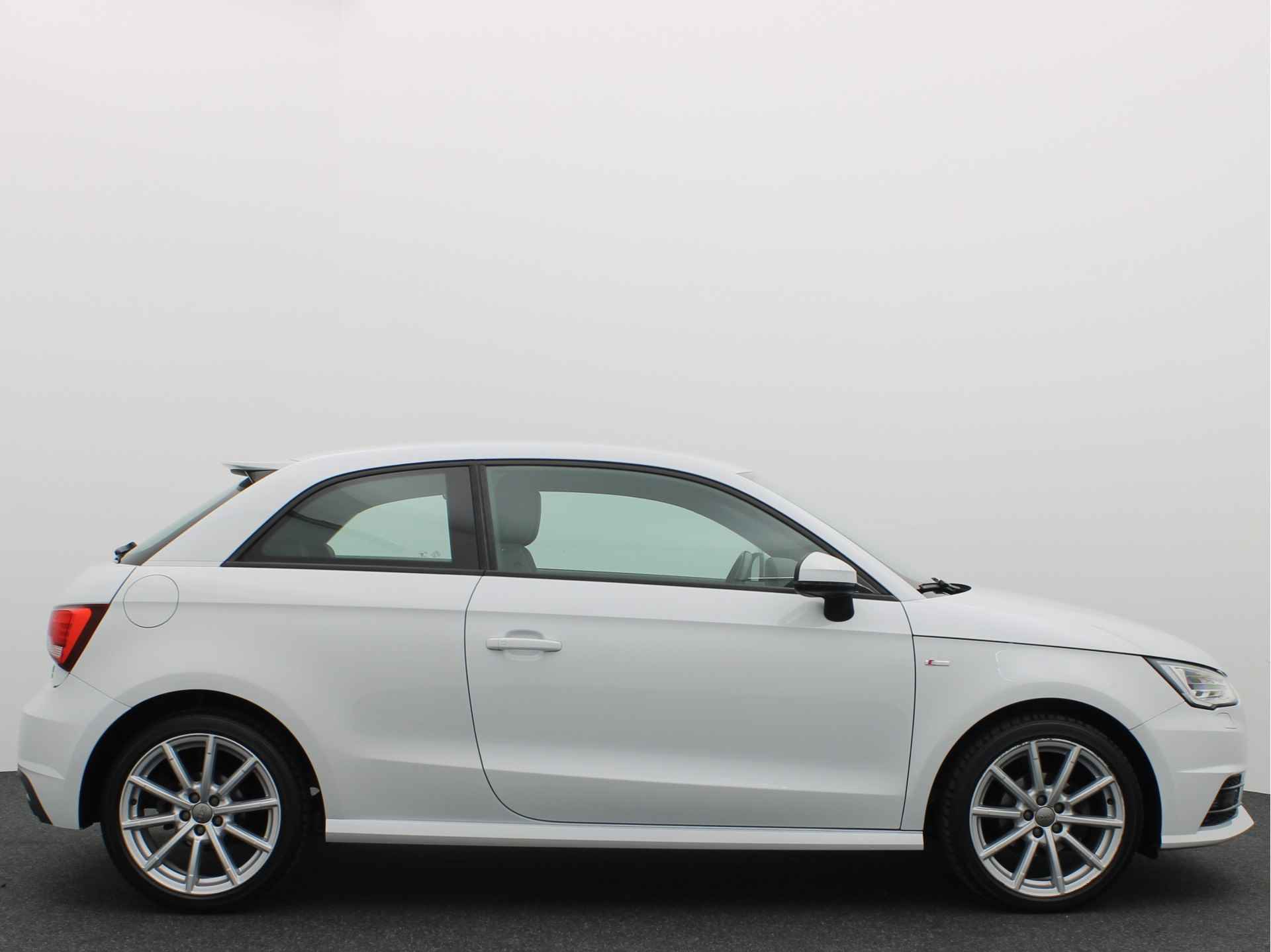 Audi A1 1.0 TFSI Advance Sport S-LINE / AUTOMAAT / XENON / NAVI / AIRCO / BLUETOOTH / CRUISE / NL-AUTO - 19/52