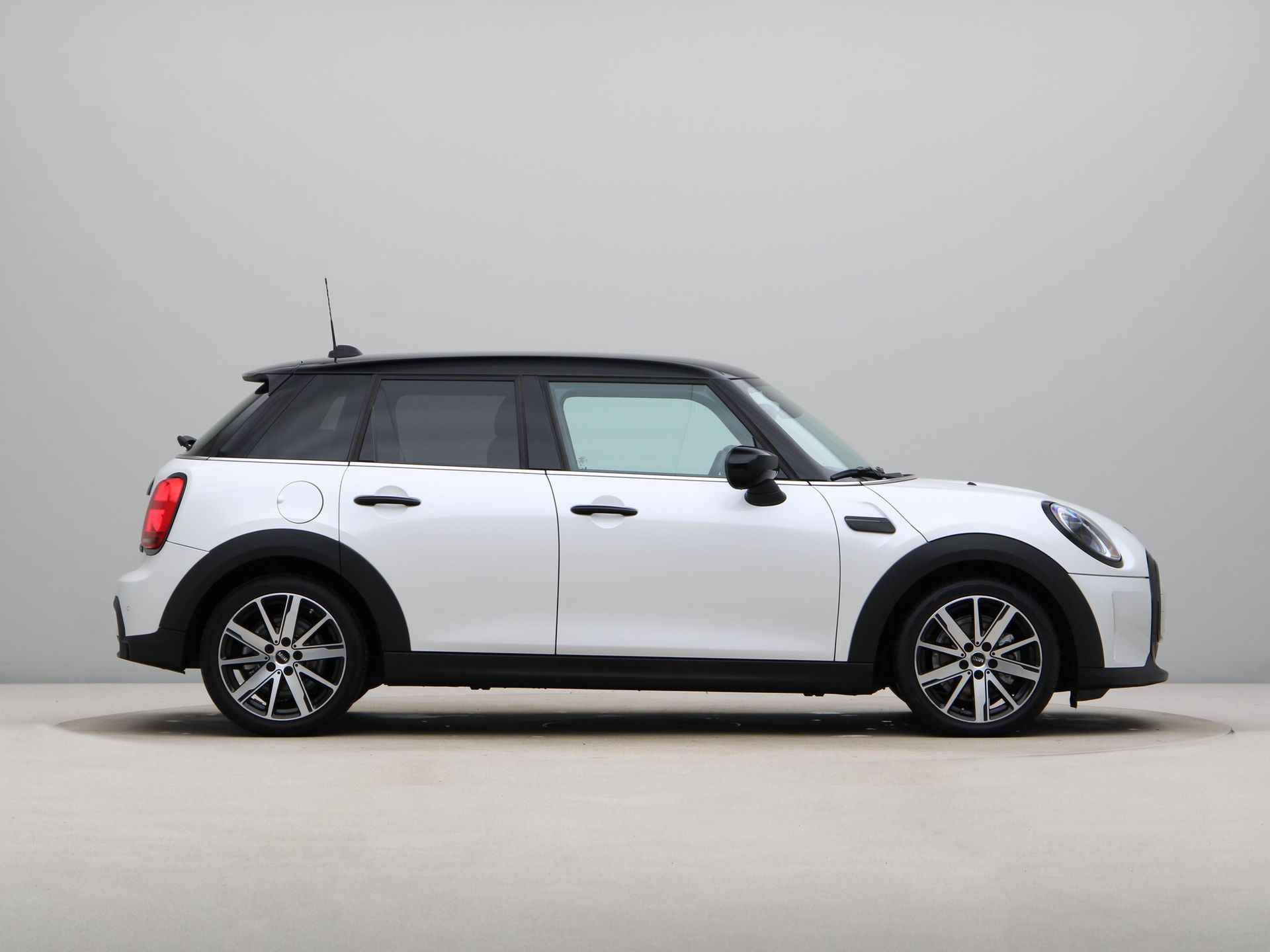 MINI 5-deurs Cooper Camden Edition Aut. - 9/24