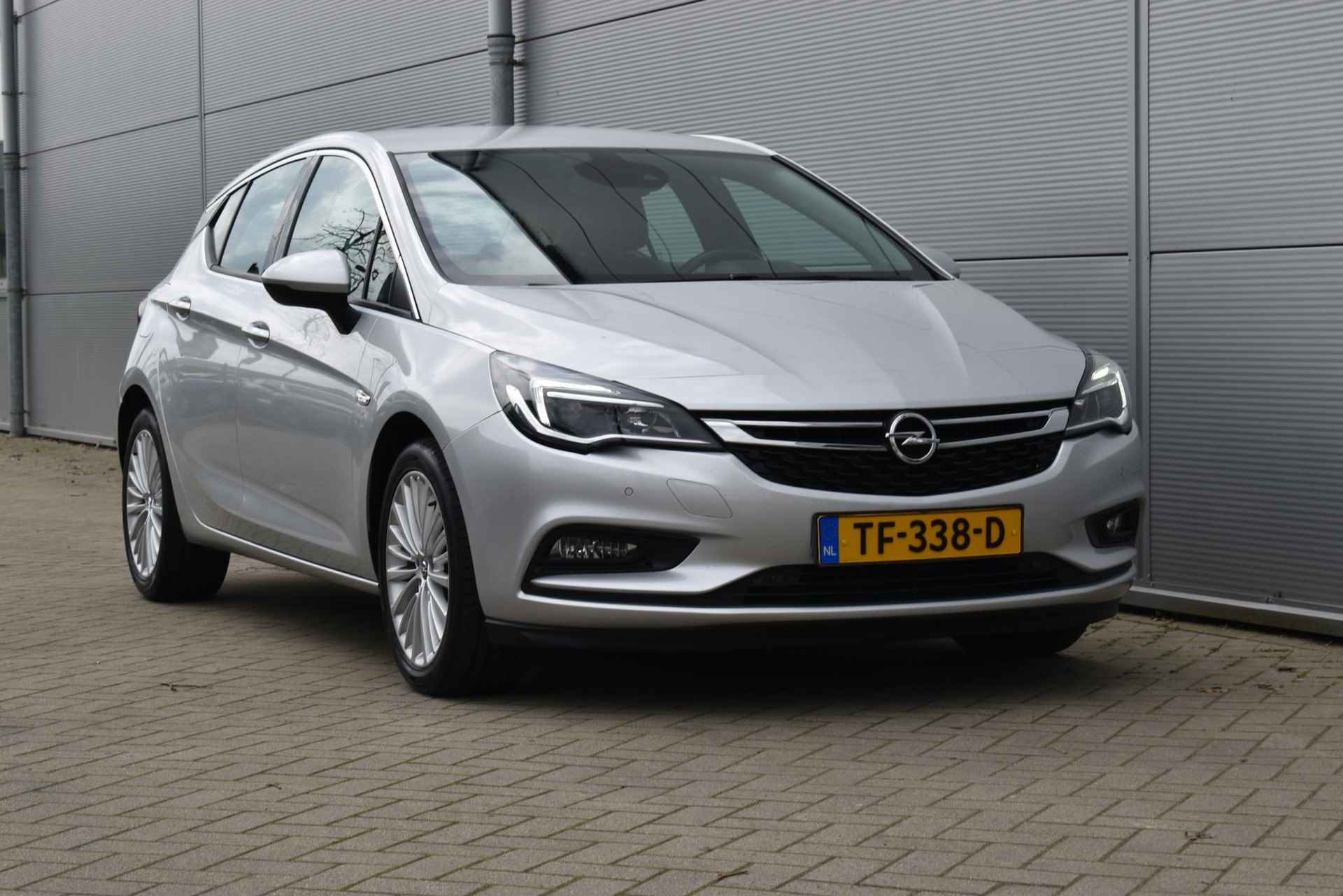 Opel Astra 1.4 Innovation NAVI / PDC / LMV / ECC - 2/44