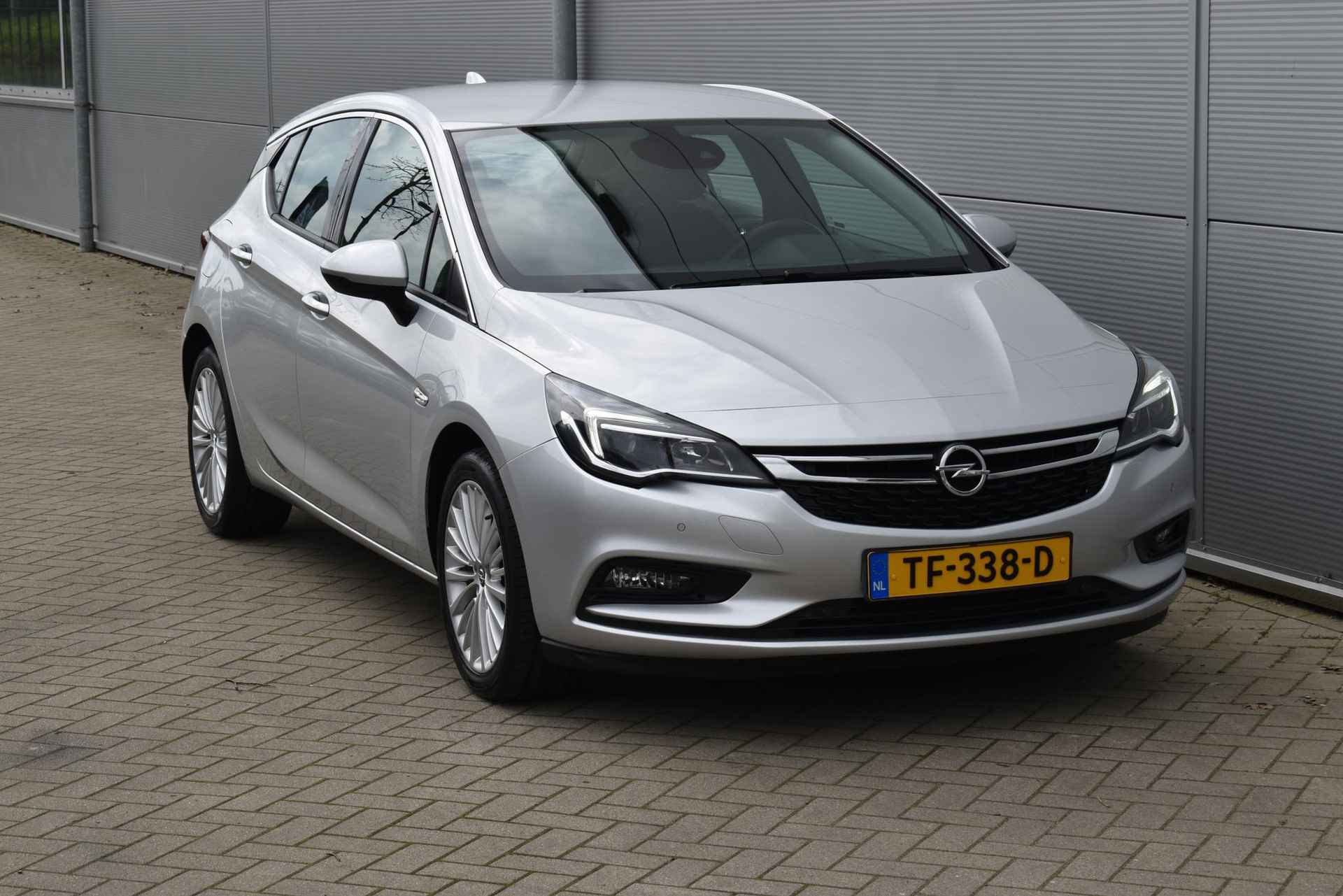 Opel Astra 1.4 Innovation NAVI / PDC / LMV / ECC - 3/44