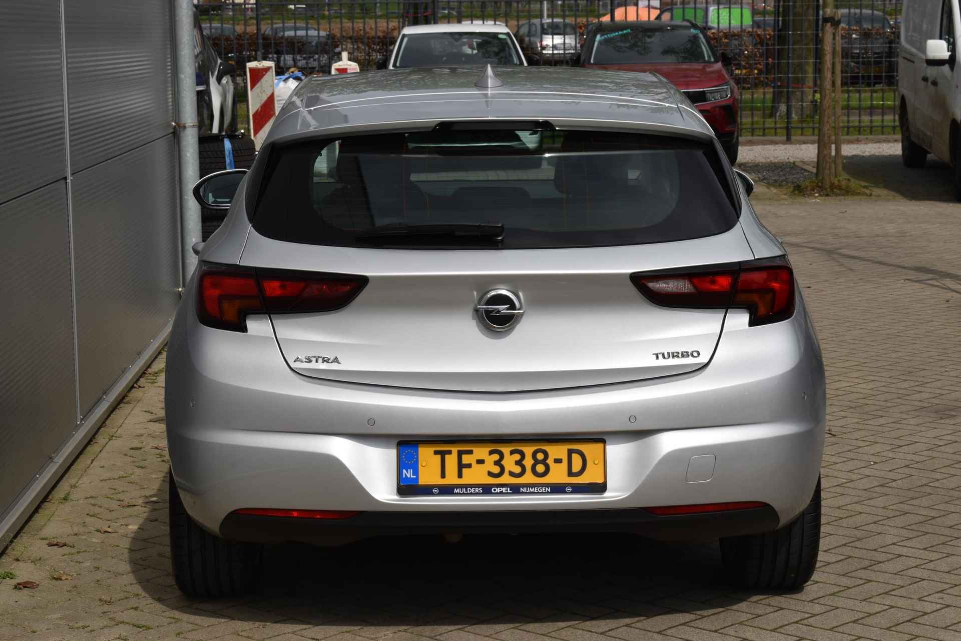 Opel Astra 1.4 Innovation NAVI / PDC / LMV / ECC - 7/44