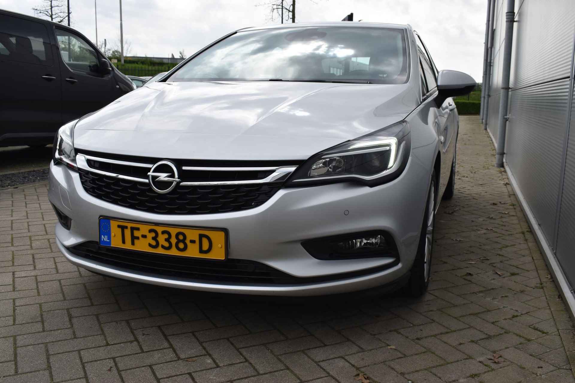 Opel Astra 1.4 Innovation NAVI / PDC / LMV / ECC - 9/44