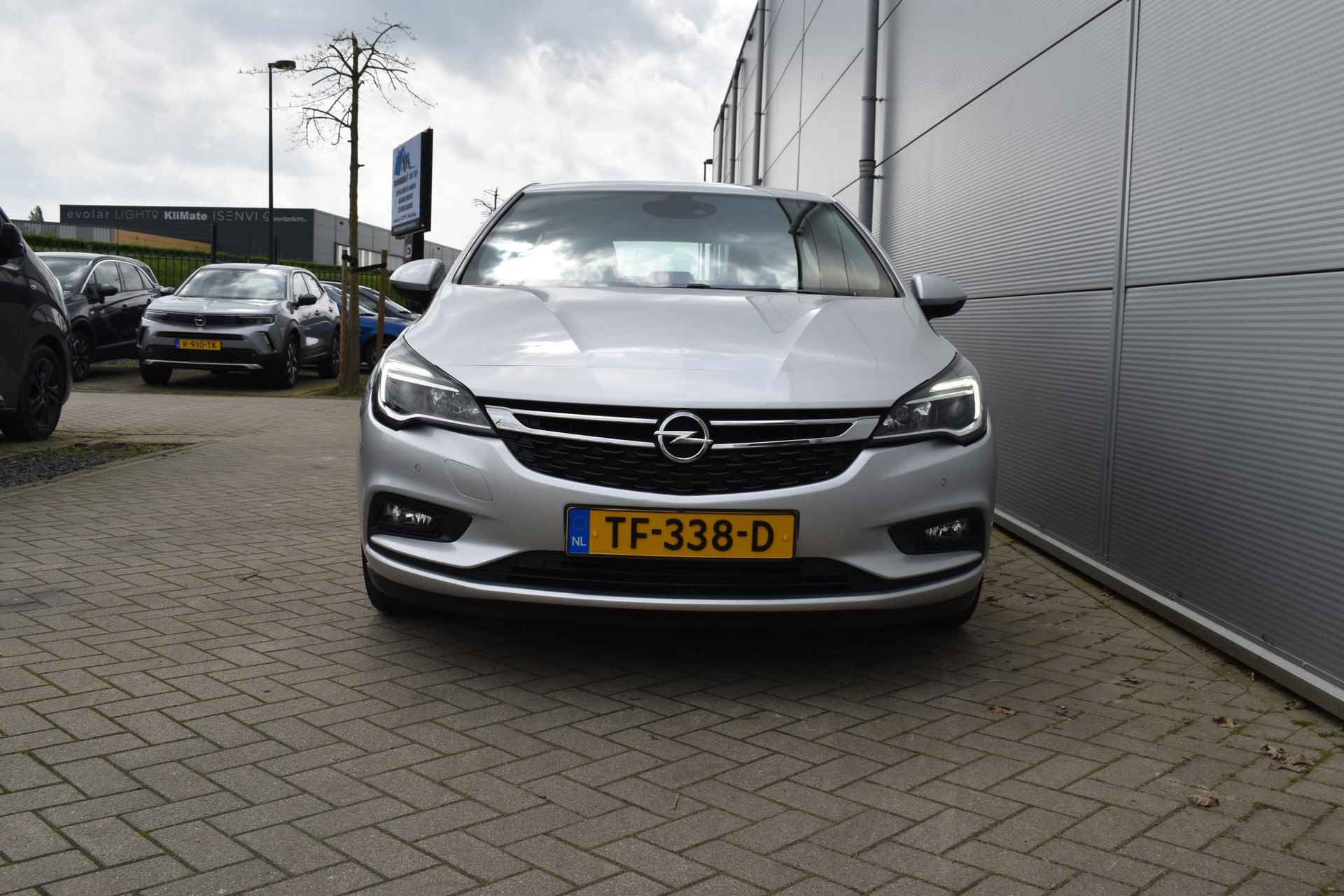 Opel Astra 1.4 Innovation NAVI / PDC / LMV / ECC - 10/44