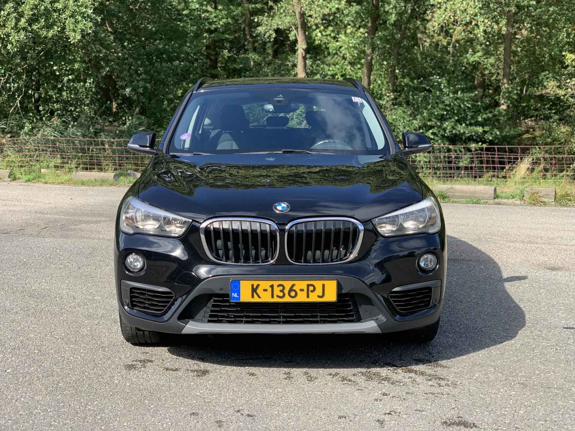 BMW X1 sDrive18i Executive - 3/22