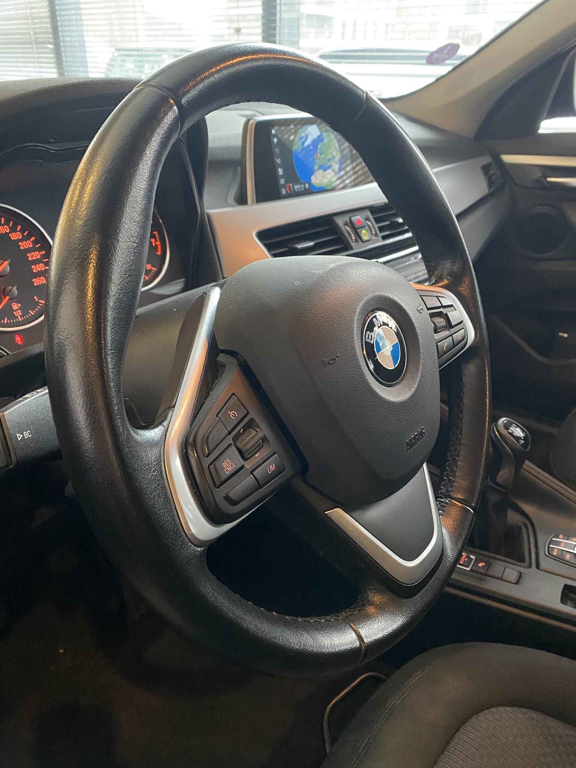 BMW X1 sDrive18i Executive - 15/21