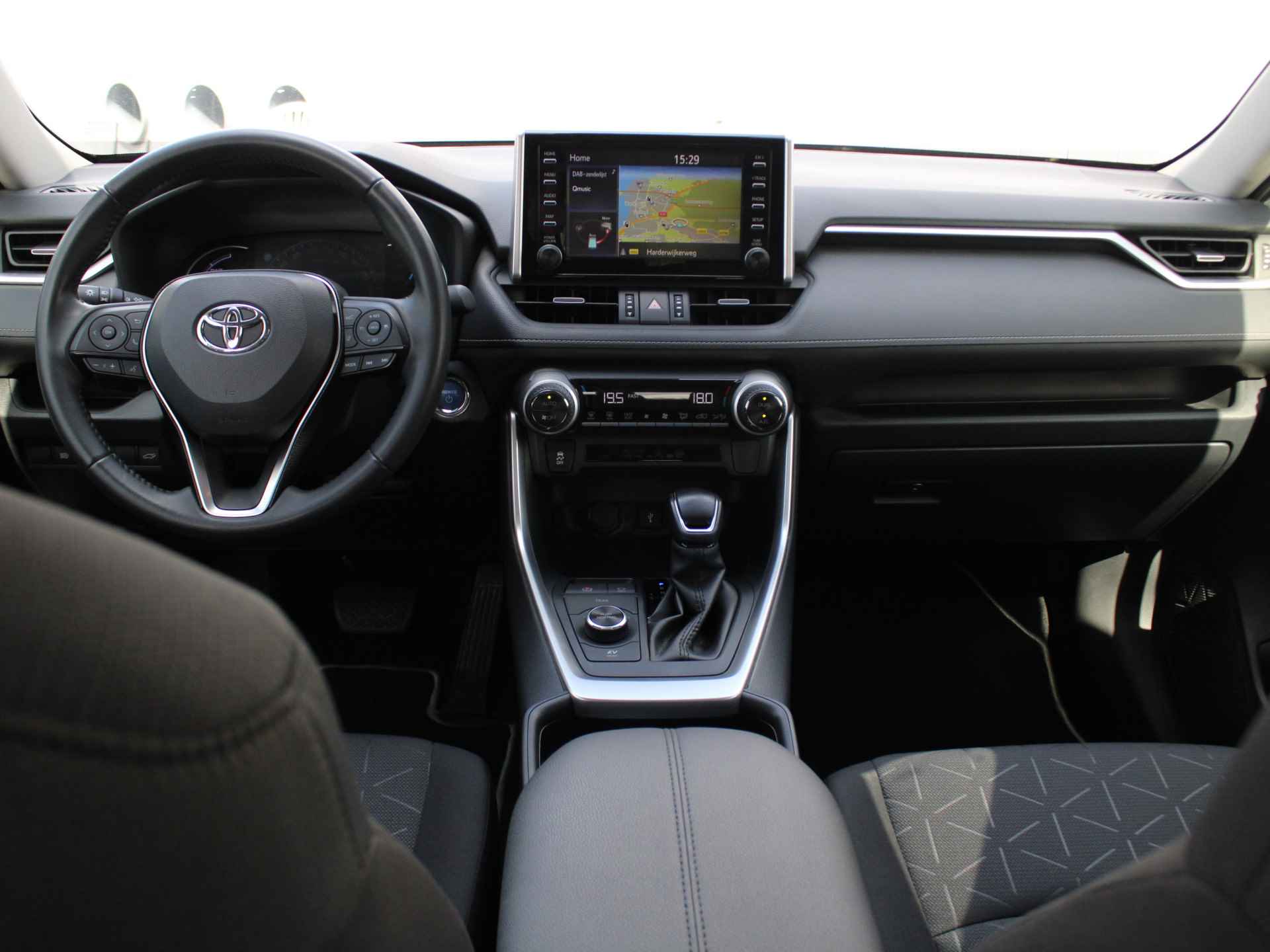 Toyota RAV4 2.5 Hybrid AWD Dynamic Afneembare Trekhaak, Adaptieve Cruise Control, Carplay/Android Auto, Achteruitrijcamera - 20/44