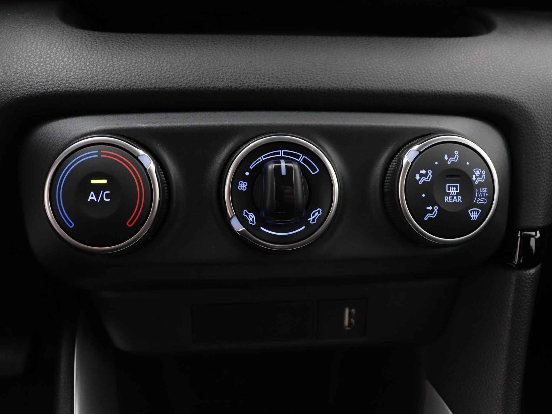 Toyota Yaris 1.5 VVT-i Active | Airco | Apple CarPlay / Android Auto | Achteruitrijcamera | Adaptive Cruise Control | - 10/36
