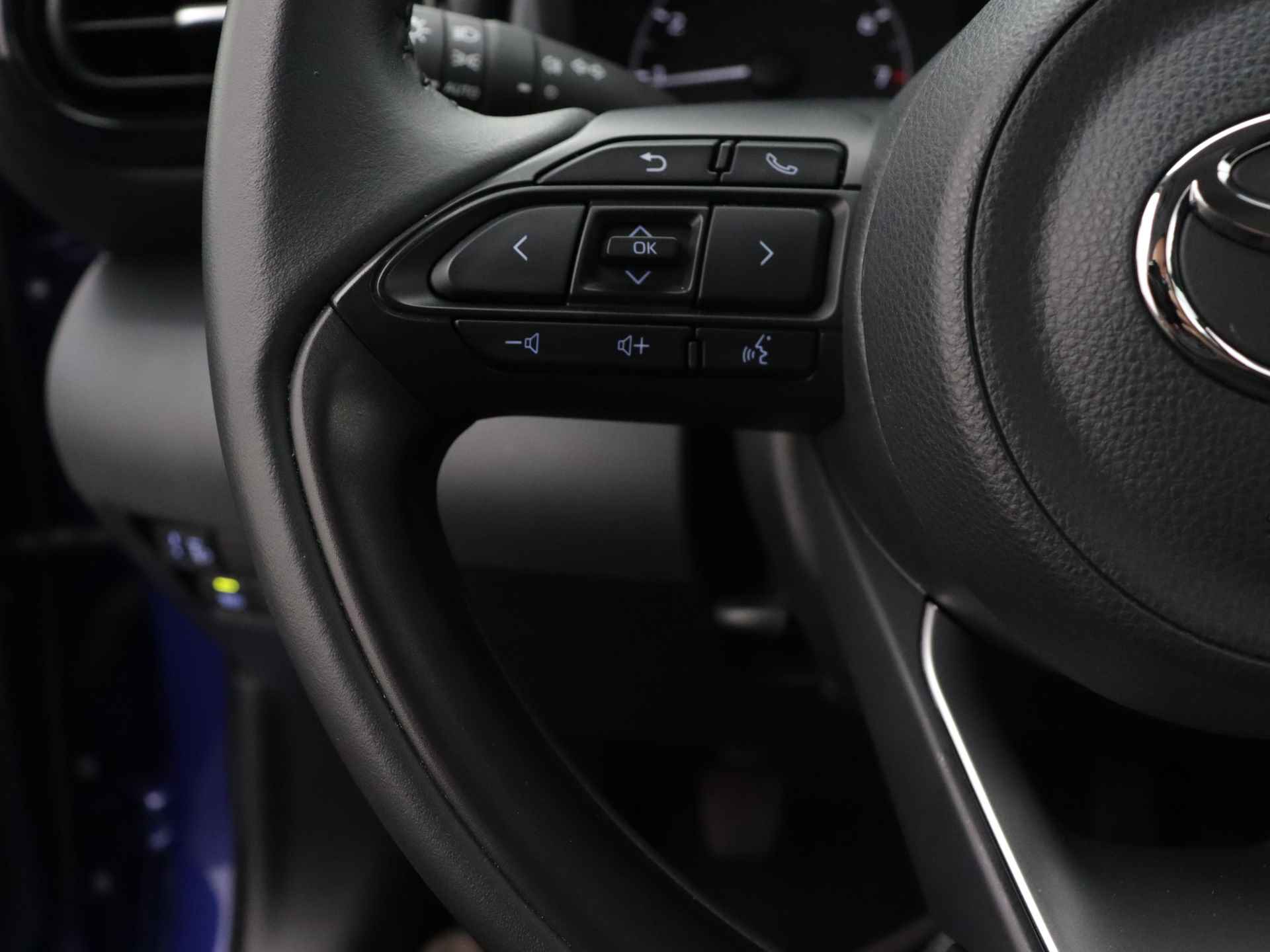 Toyota Yaris 1.5 VVT-i Active | Airco | Apple CarPlay / Android Auto | Achteruitrijcamera | Adaptive Cruise Control | - 18/36