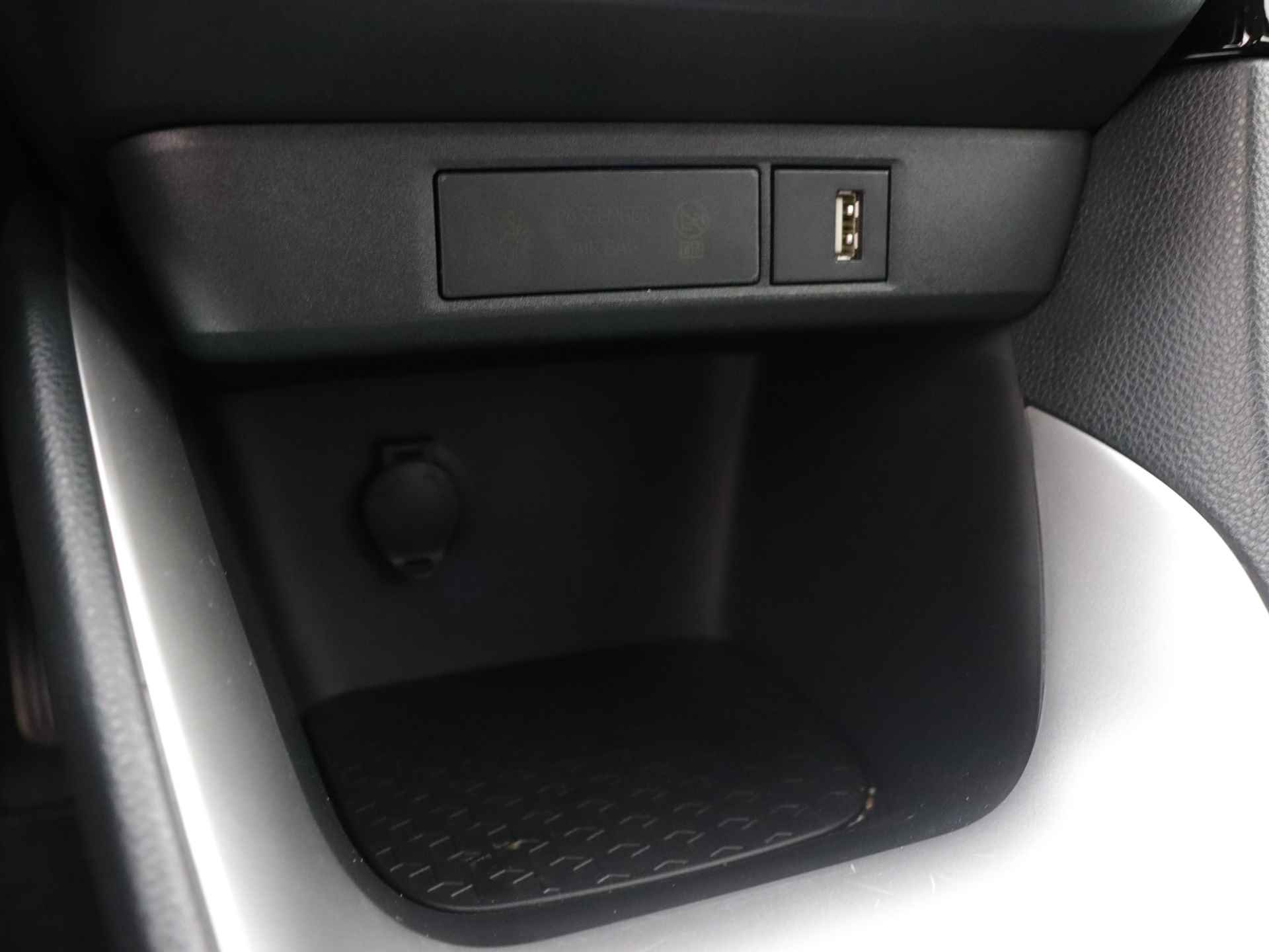 Toyota Yaris 1.5 VVT-i Active | Airco | Apple CarPlay / Android Auto | Achteruitrijcamera | Adaptive Cruise Control | - 30/36