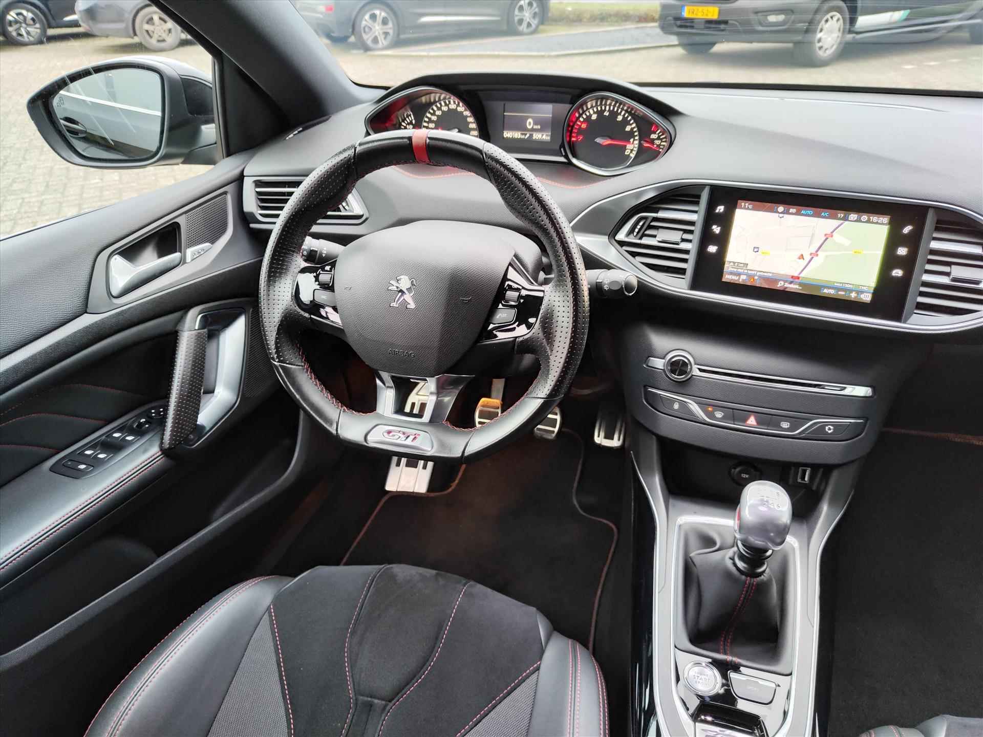 Peugeot 308 1.6 Puretech 263pk GTi | HiFi-Denon | Navigatie | Parkeercamera | 19inch velgen | Full-LED koplampen | Onderhoudhistorie aanwezig !! - 9/45