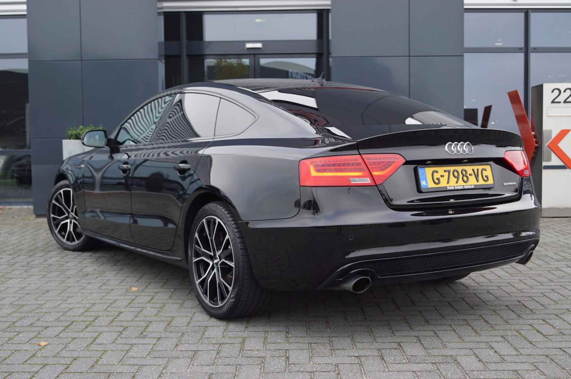 AUDI A5 2.0 TFSI Quattro S-Line 225pk / Navi / ACC / Side-assist / Xenon - 2/42