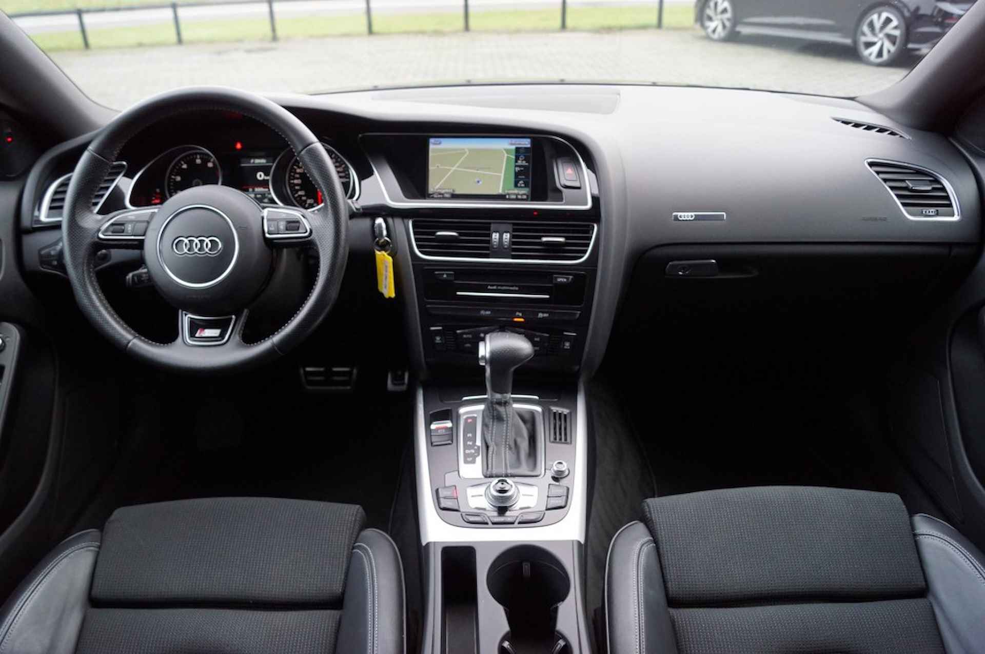 AUDI A5 2.0 TFSI Quattro S-Line 225pk / Navi / ACC / Side-assist / Xenon - 4/42