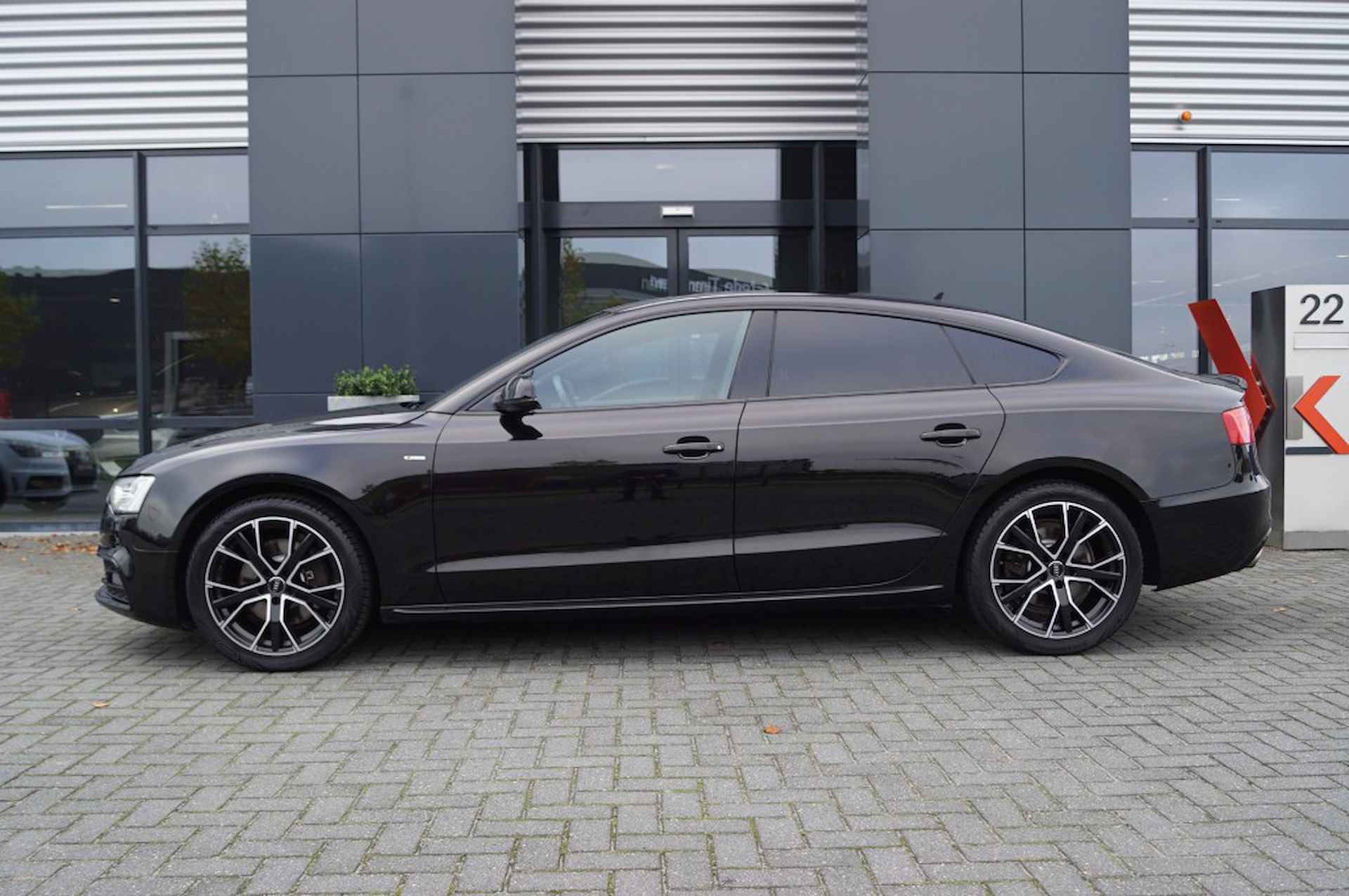 AUDI A5 2.0 TFSI Quattro S-Line 225pk / Navi / ACC / Side-assist / Xenon - 5/42