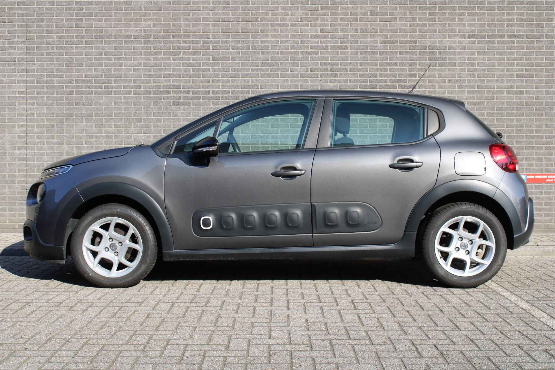 Citroën C3 1.2 PureTech S&S Feel 110PK Automaat Cruise/Climate control, Navigatie, Apple carplay/Android auto, - 4/27