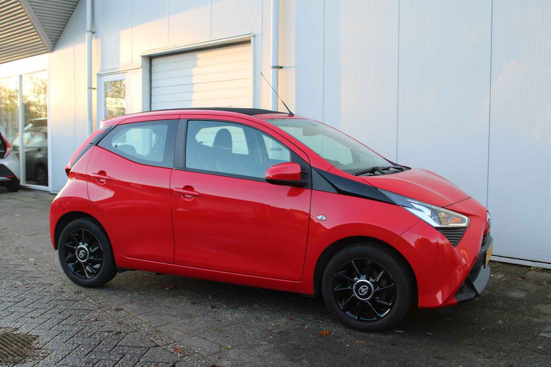 Toyota Aygo 1.0 VVT-i x-play Cabrio - 4/27