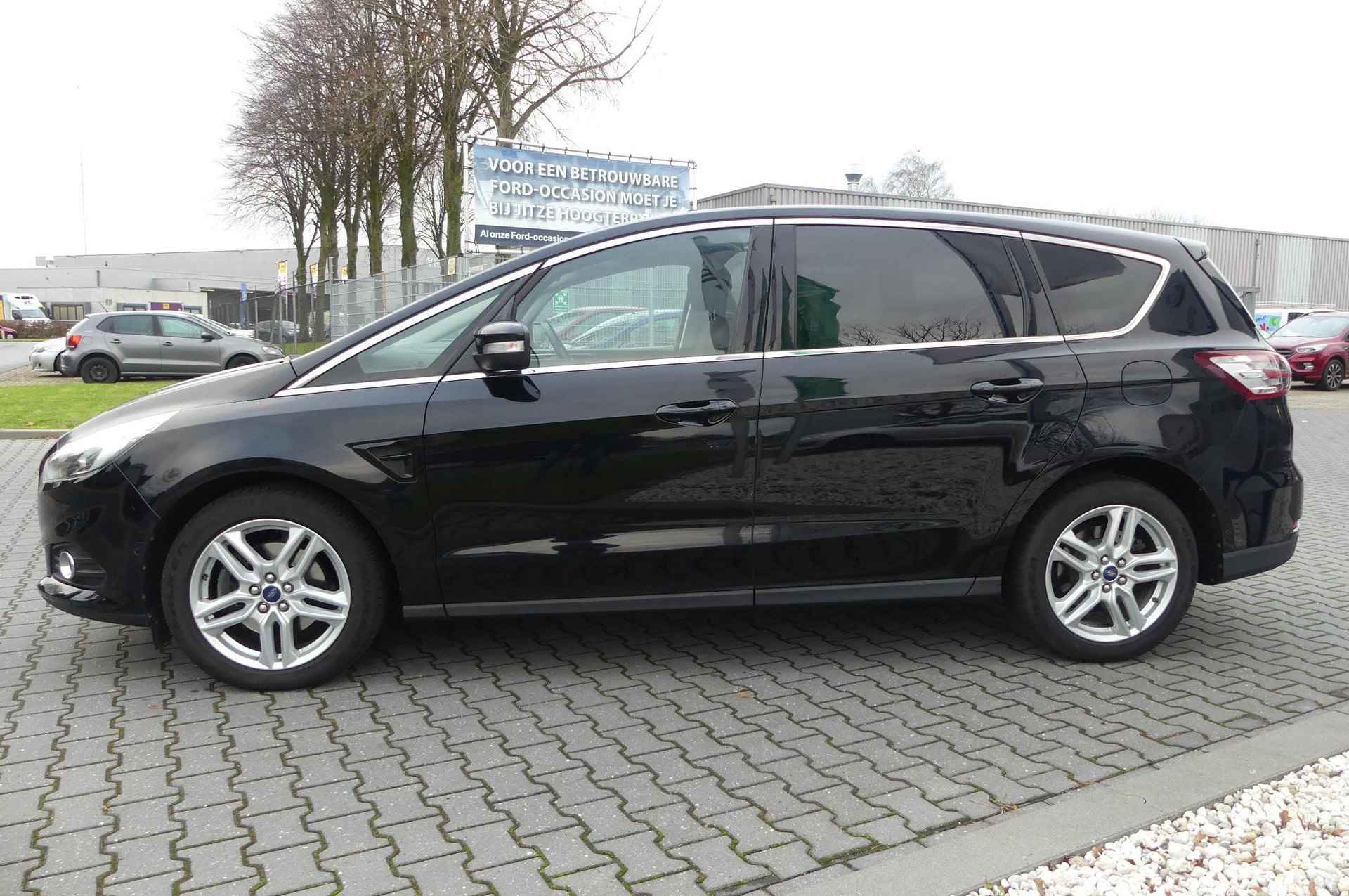 Ford S-Max 1.5 Titanium 7p. 150PK.7 PERSOONS.NAVI.CAMERA.WINTERPACK.KEYLESS.PANTHER BLACK.67865KM. - 5/18