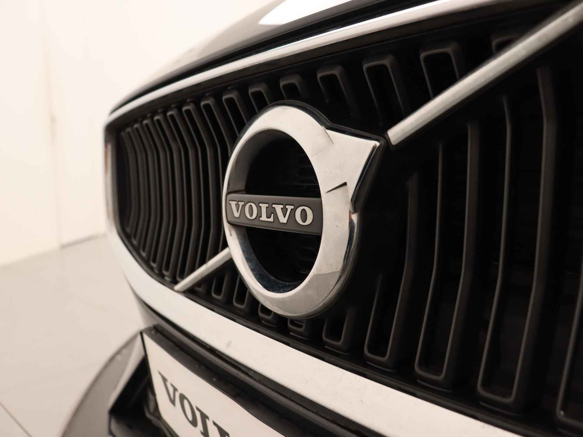 Volvo V60 T4 AUT(8) MOMENTUM PRO LEDER ACC BLIS KEYLESS CAMERA - 33/39