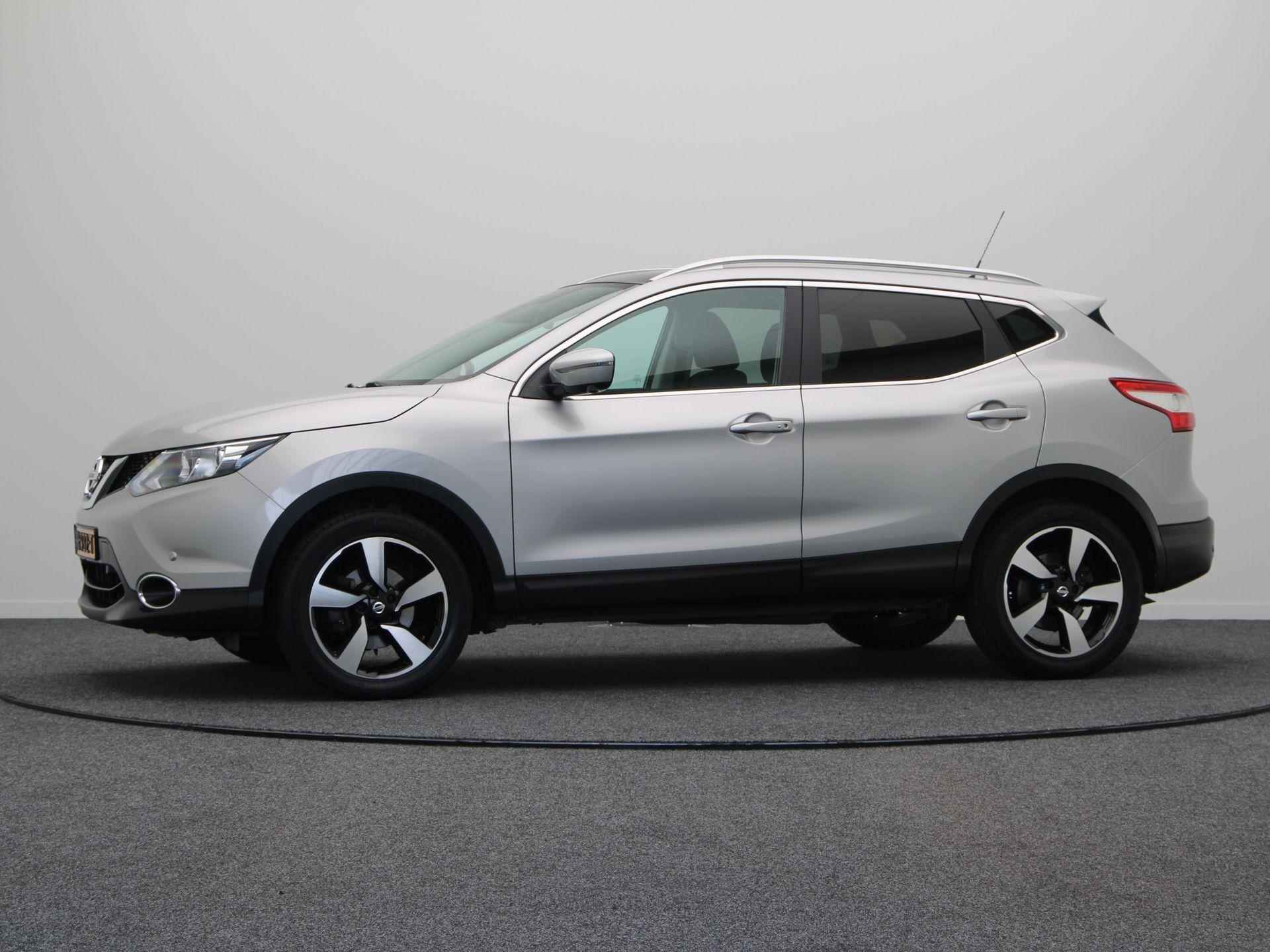 Nissan Qashqai 115pk N-Connecta | Panoramadak | Keyless Entry | Trekhaak | Navigatie | - 12/43