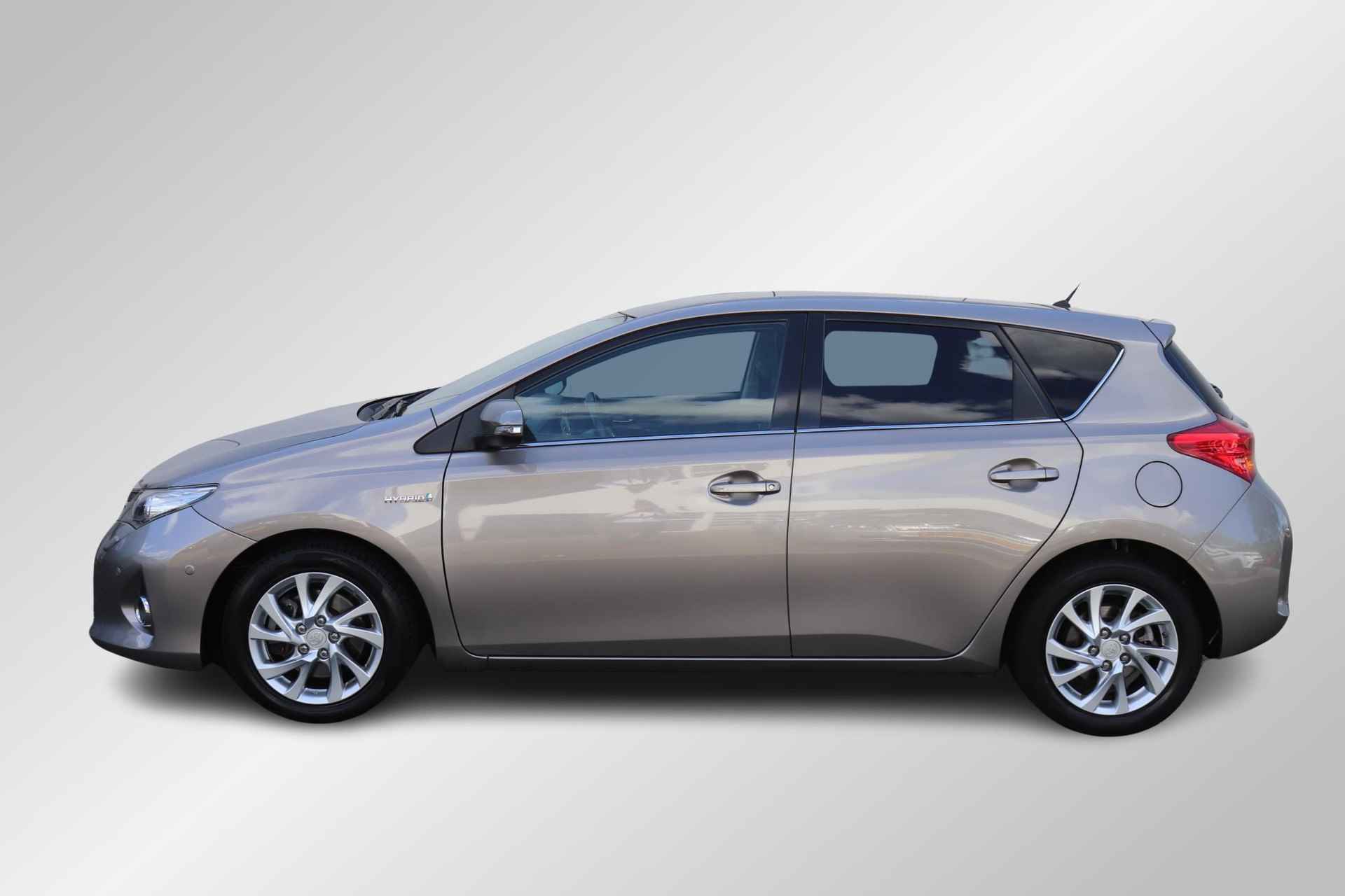 Toyota Auris 1.8 Hybrid Lease Plus Panoramadak-Trekhaak - 2/31