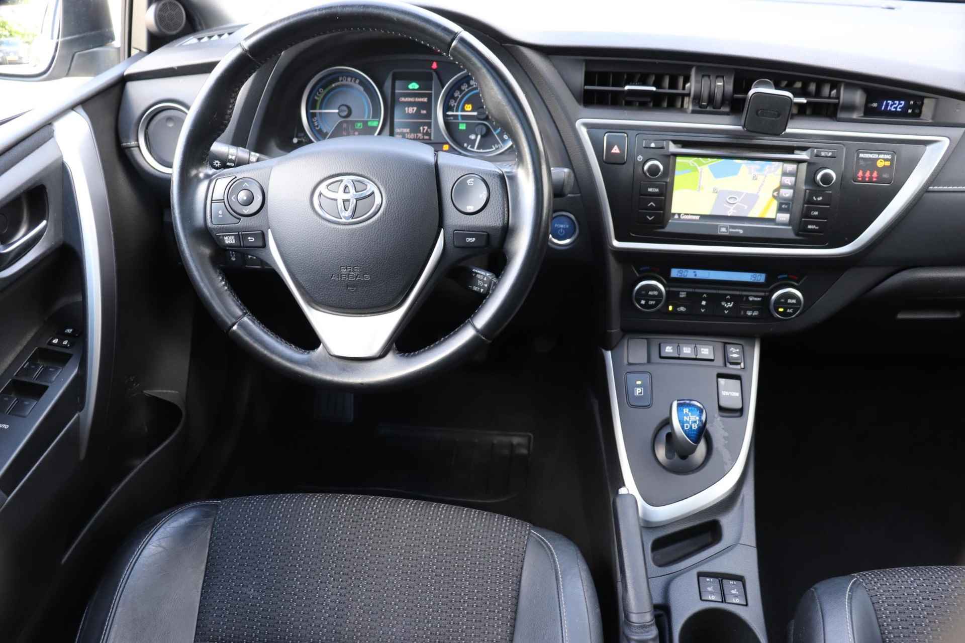 Toyota Auris 1.8 Hybrid Lease Plus Panoramadak-Trekhaak - 4/31