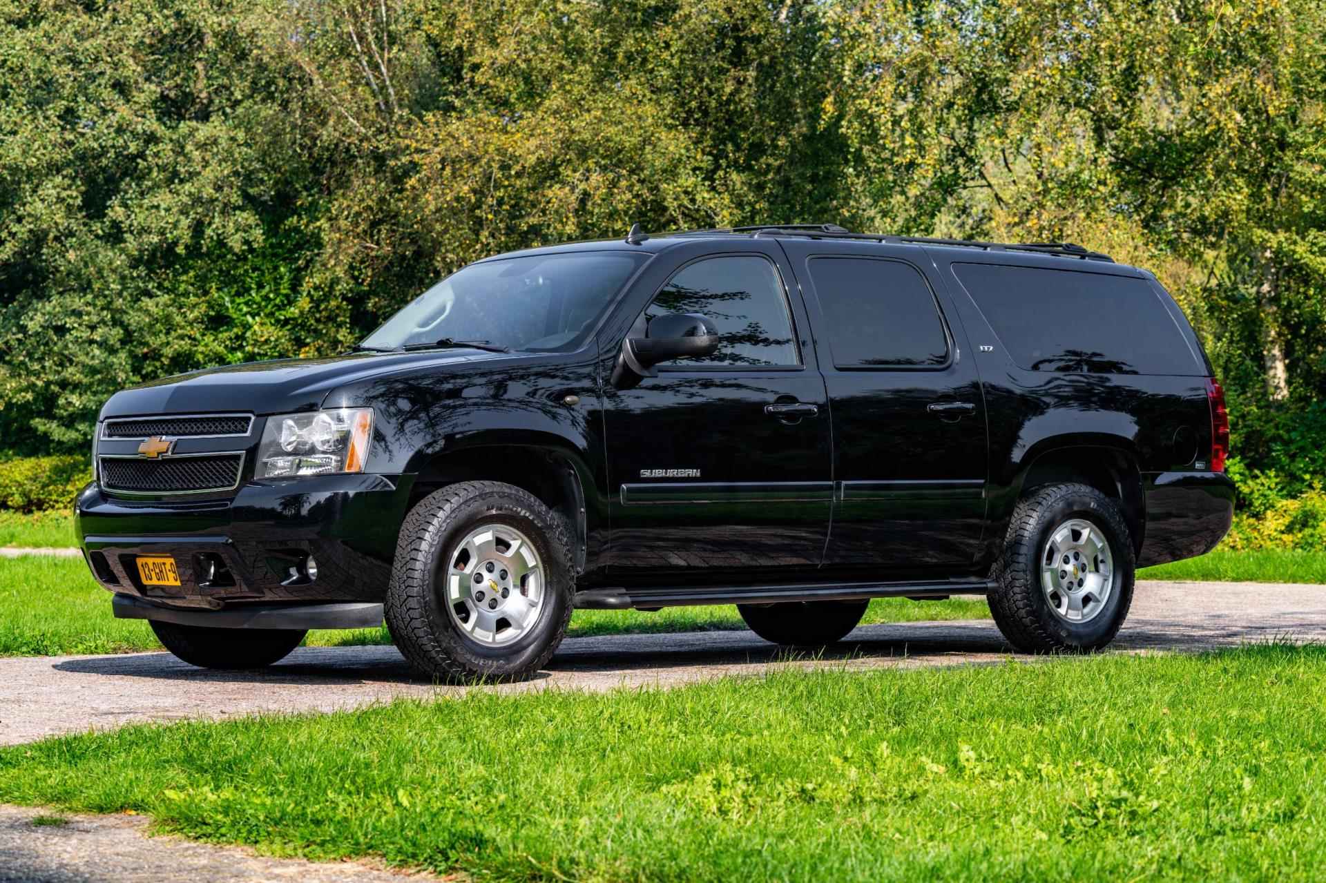 Chevrolet Suburban LTZ V8 - 7/8-pers SUV Youngtimer - 3/43