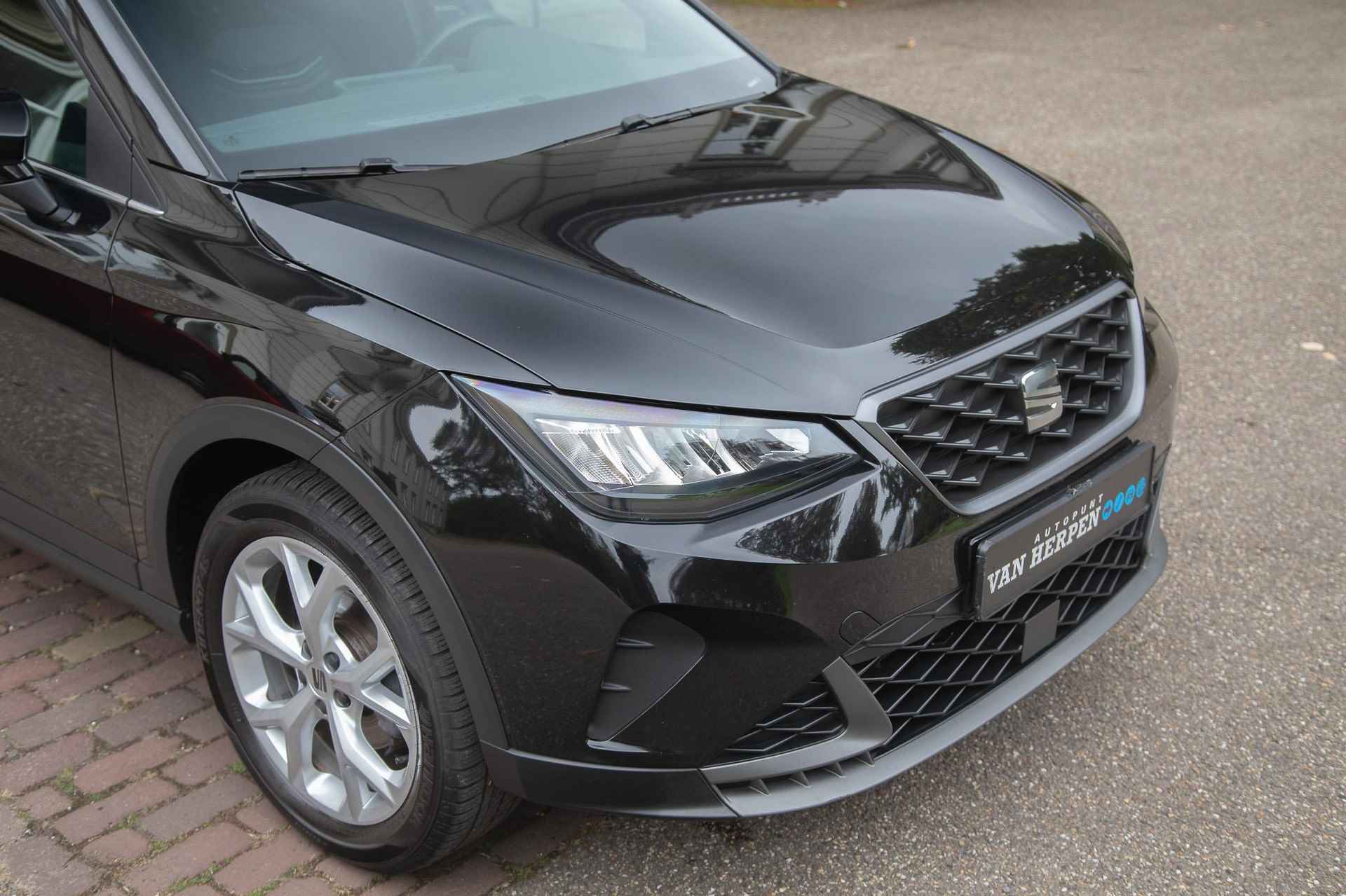 SEAT Arona 1.0 TSI FR Stoelverwarming | Carplay | Virtual | Adaptive Cruise - 10/49