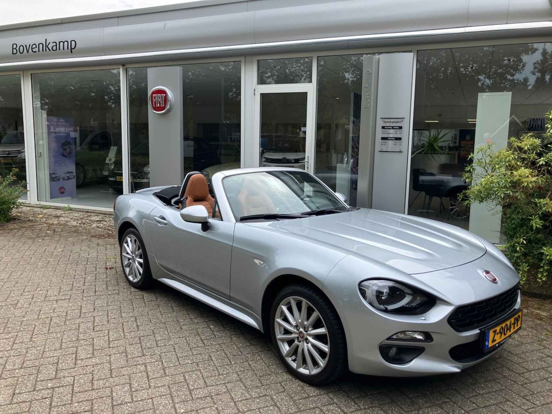 Fiat 124 Spider