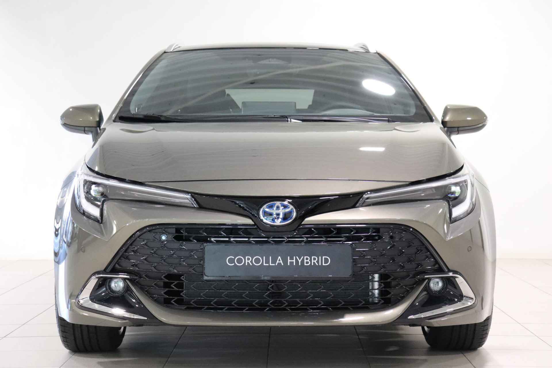 Toyota Corolla Touring Sports Hybrid 140 Executive, Pano, Apple Carplay/Android Auto, Elektrische achterklep, Sensoren, Halfleder! - 9/43