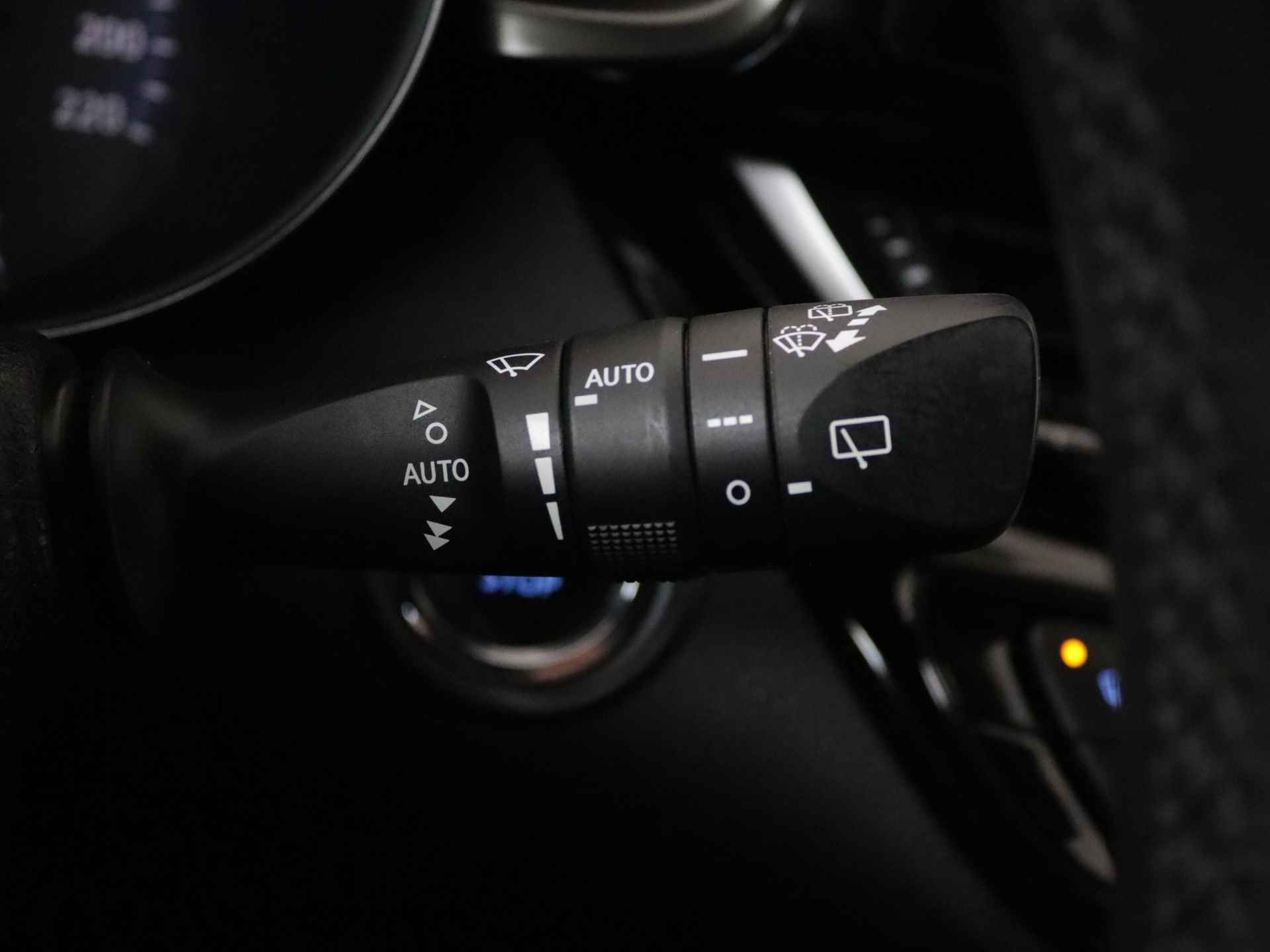 Toyota C-HR 1.2 Dynamic | Navigatie | Camera | Led | - 25/41