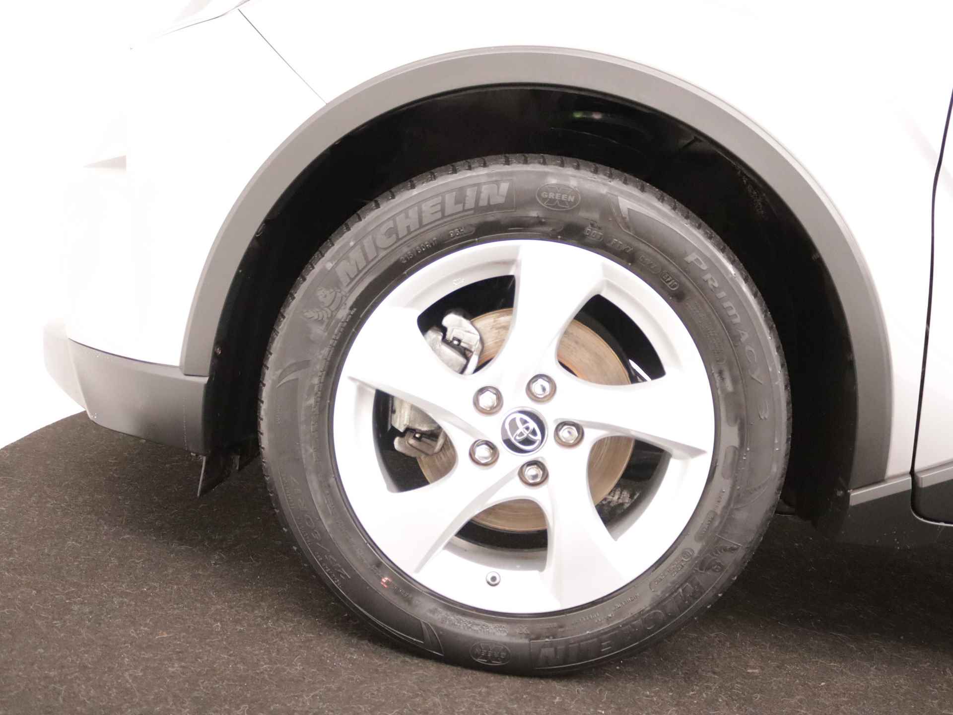 Toyota C-HR 1.2 Dynamic | Navigatie | Camera | Led | - 39/41