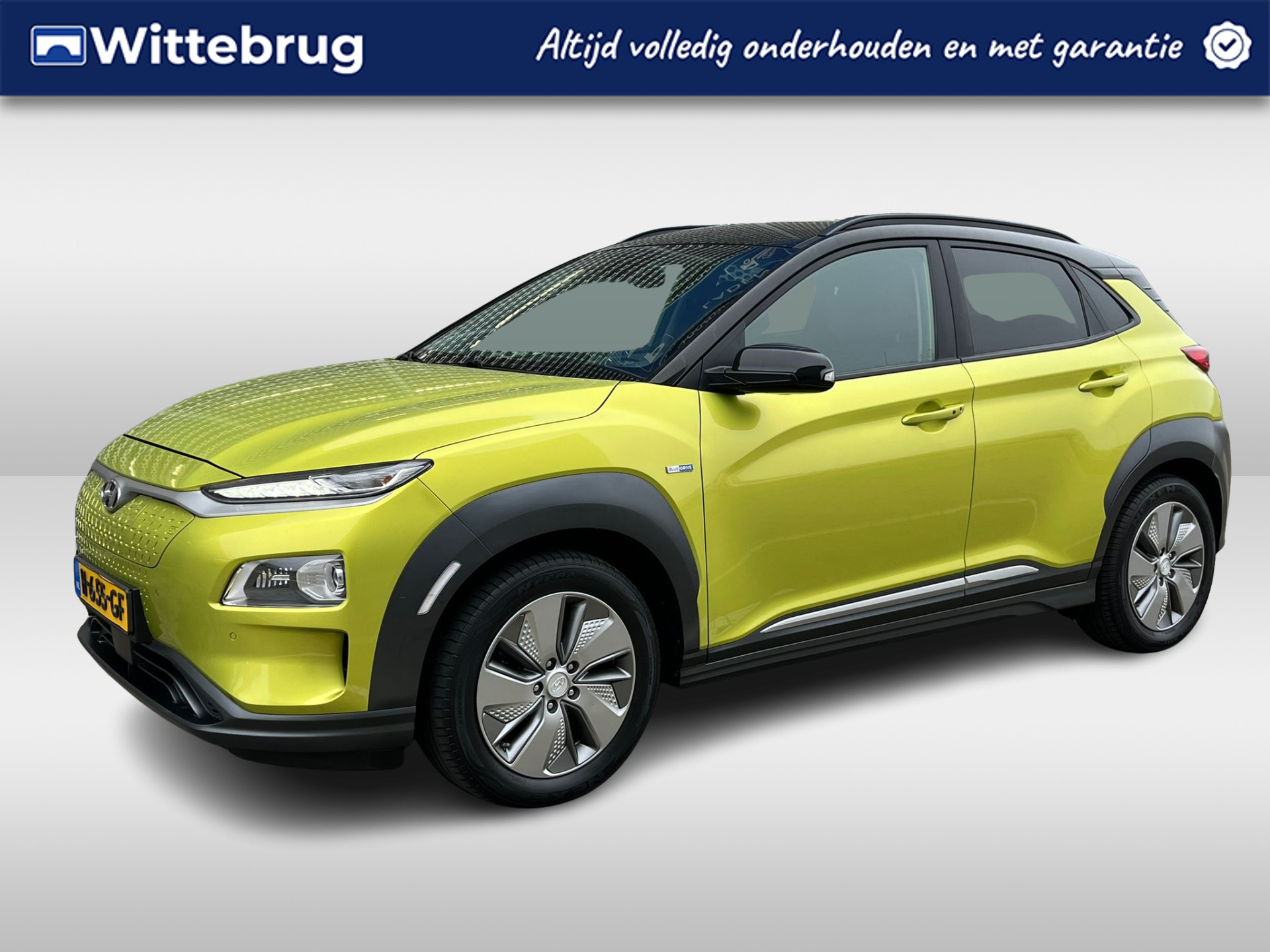 Hyundai KONA EV Premium 64 kWh / Achteruitrijcamera / Digitale Cockpit / Stuur + Stoelverwarming / LED / Dodehoek Sensor