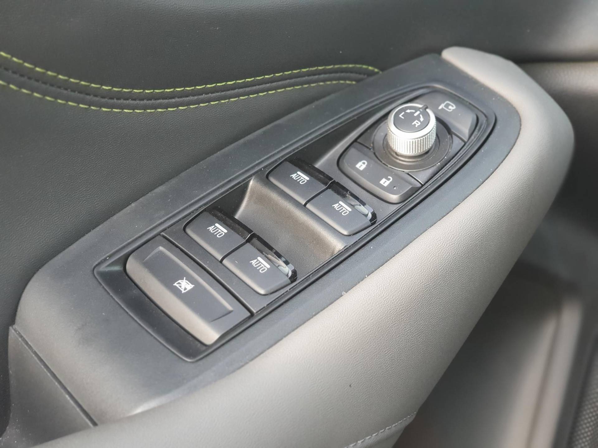 Subaru Outback 2.5i Field CVT AWD | Eyesight  | stoelverwarming voor en achter | Stuurwielverwarming | Adaptieve Cruise Control | Navigatie | - 3/37