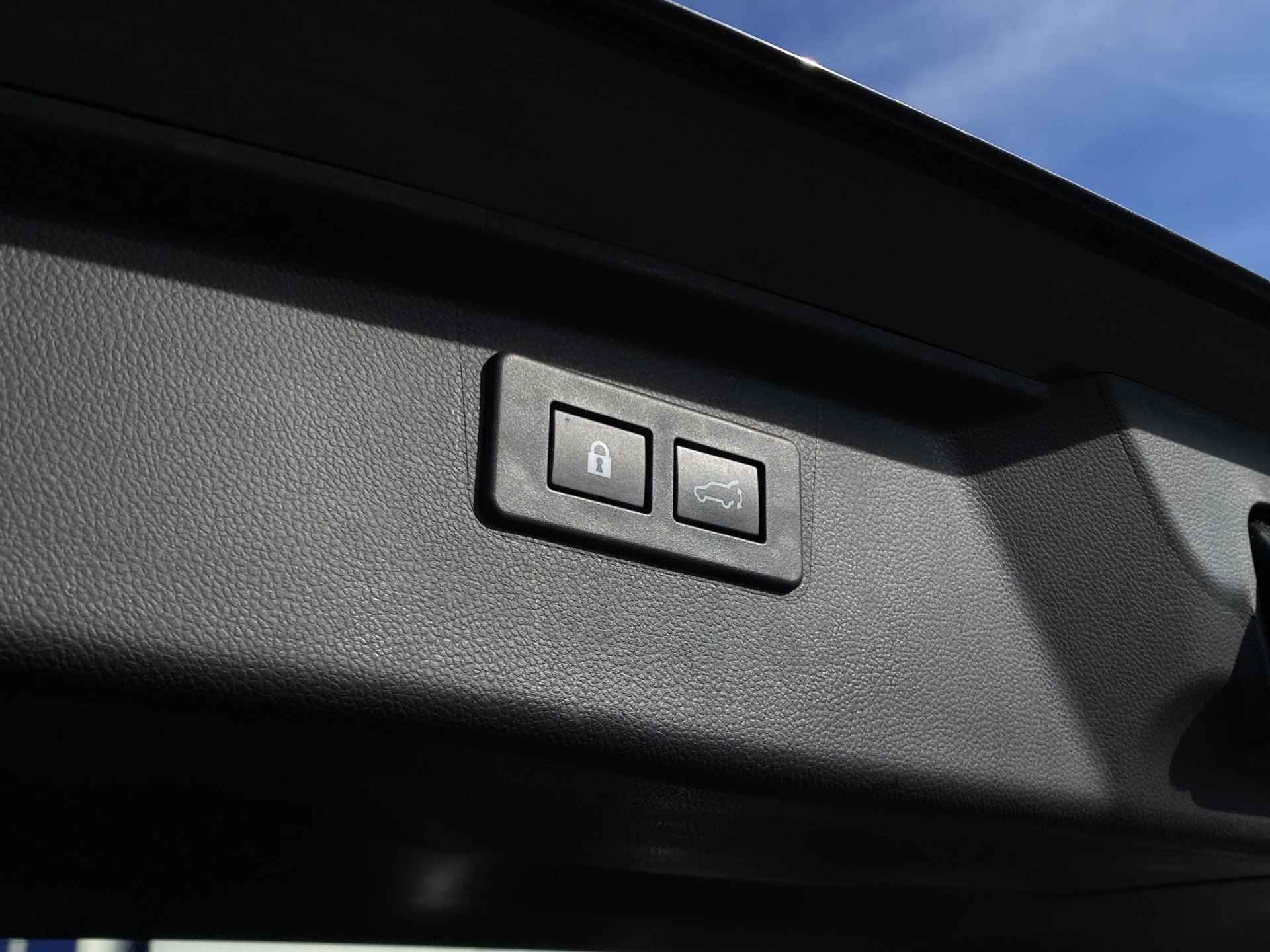 Subaru Outback 2.5i Field CVT AWD | Eyesight  | stoelverwarming voor en achter | Stuurwielverwarming | Adaptieve Cruise Control | Navigatie | - 33/37